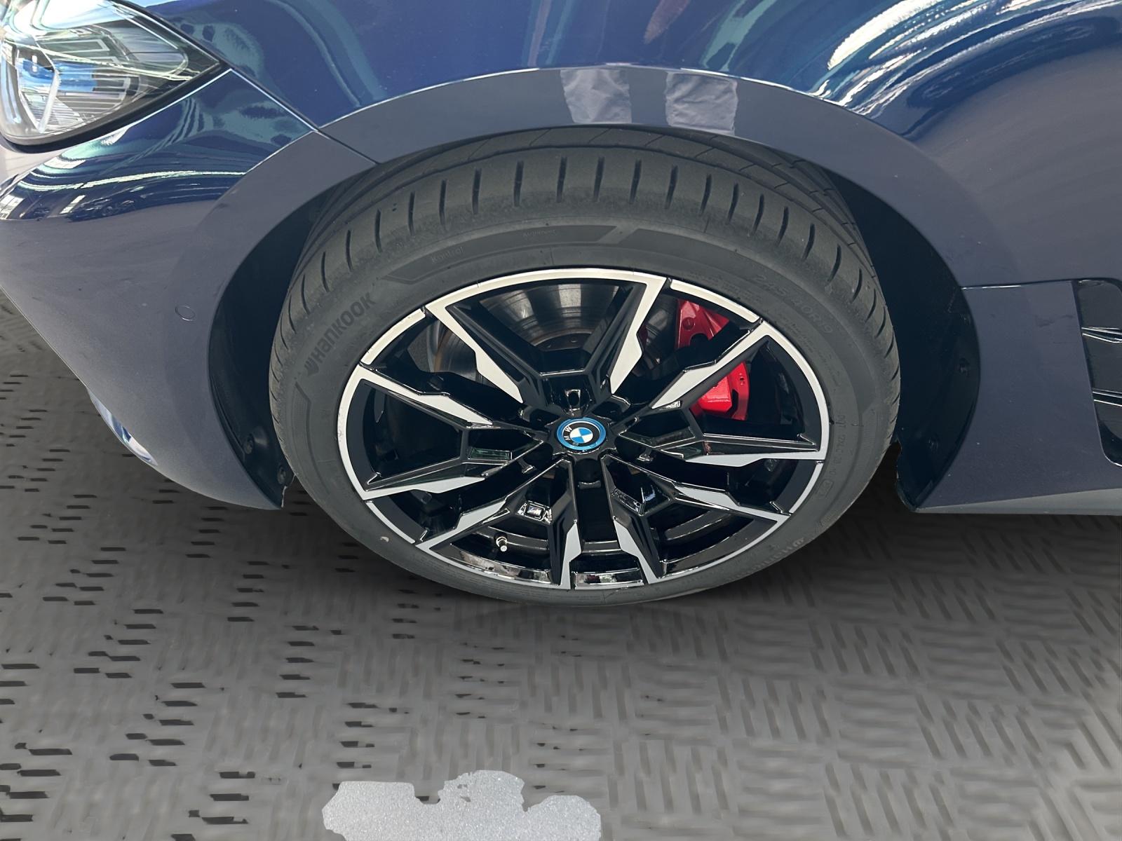 BMW i4 M50-image-28