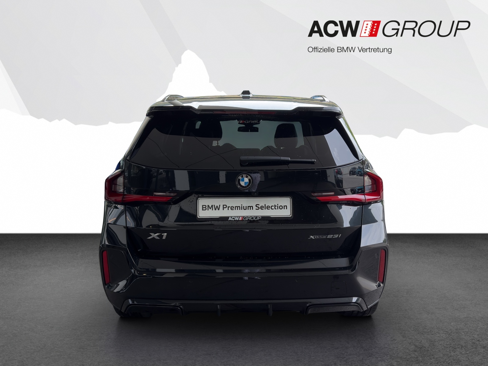 BMW X1 23i xDrive-showroom-element-3