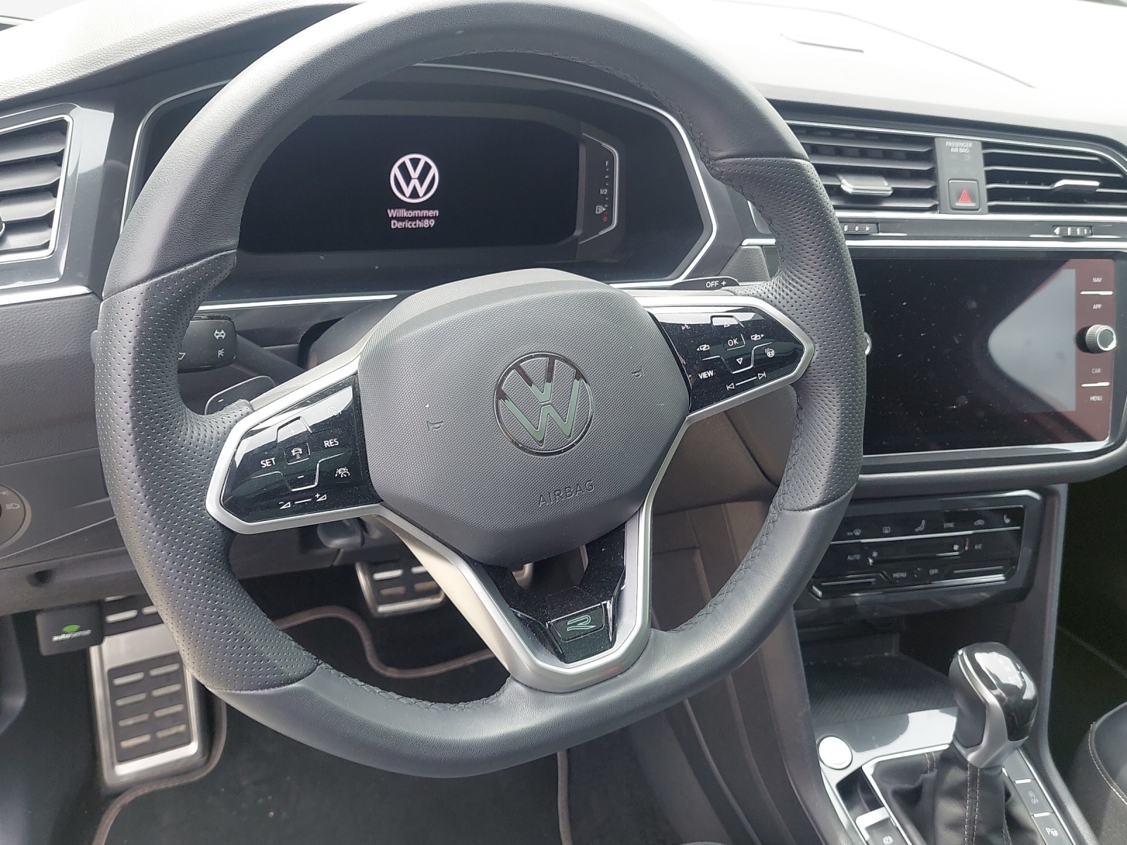 VW Tiguan Allspace 2.0TSI R-Line 4Motion DSG-image-9