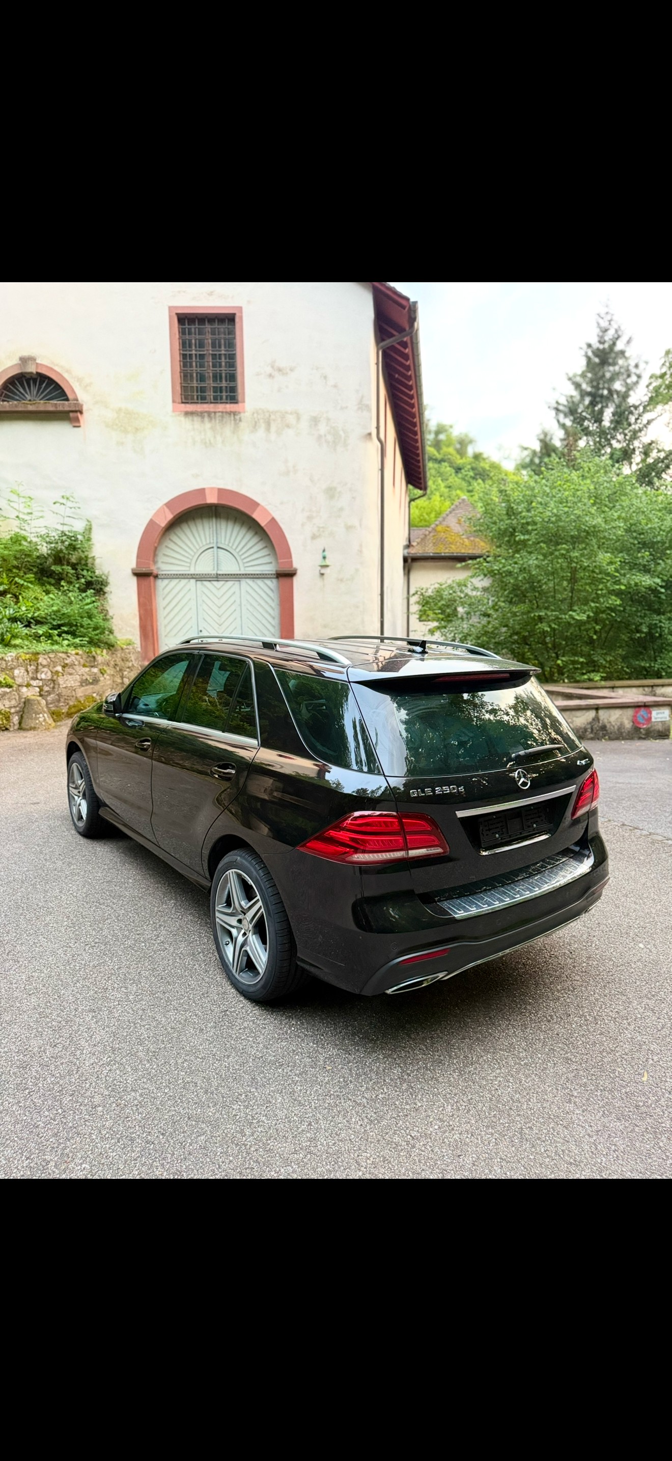 MERCEDES-BENZ GLE 250 d 4Matic 9G-Tronic-image-4