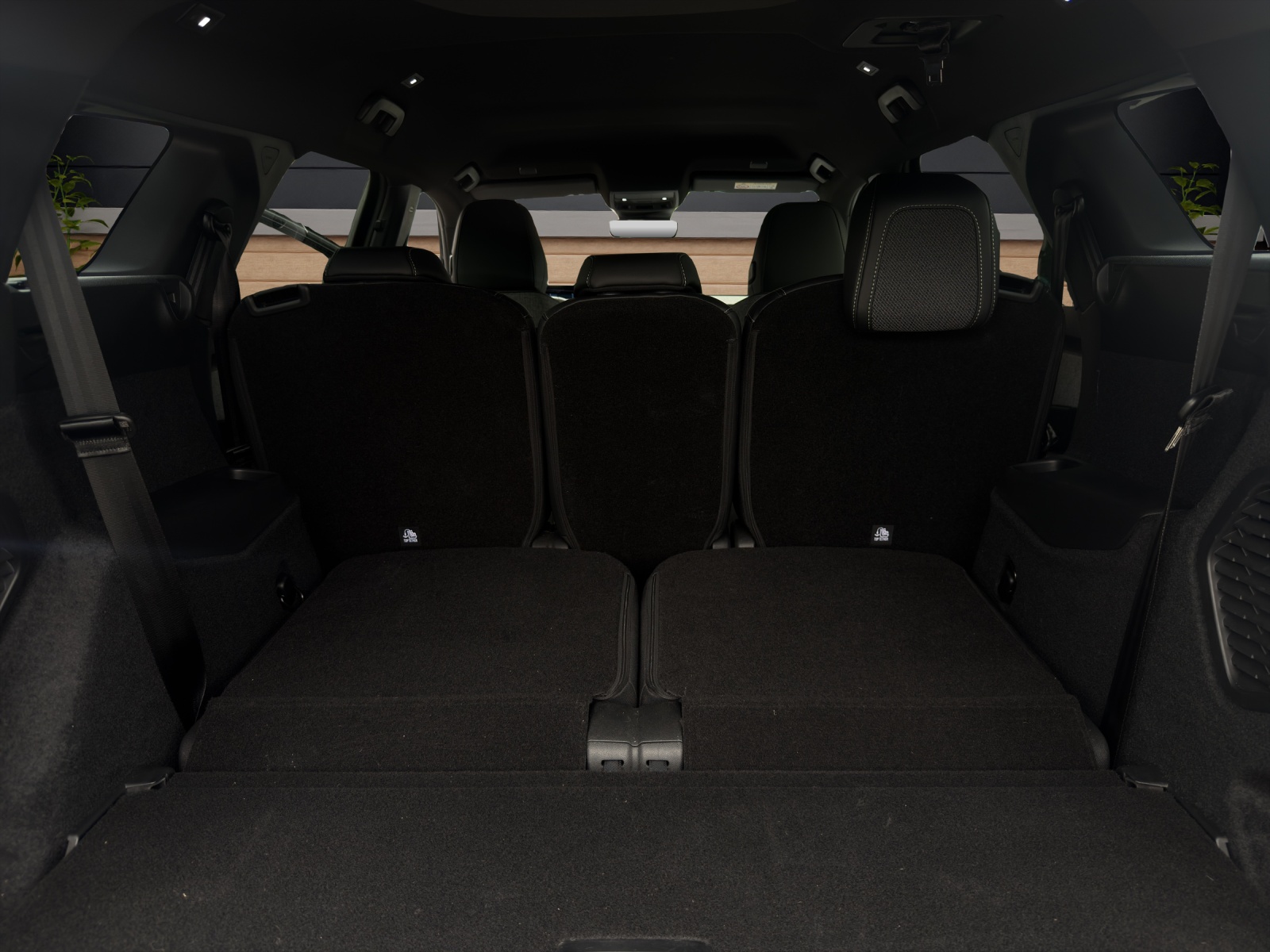 PEUGEOT 5008 1.2 Hybrid 145 GT-image-8