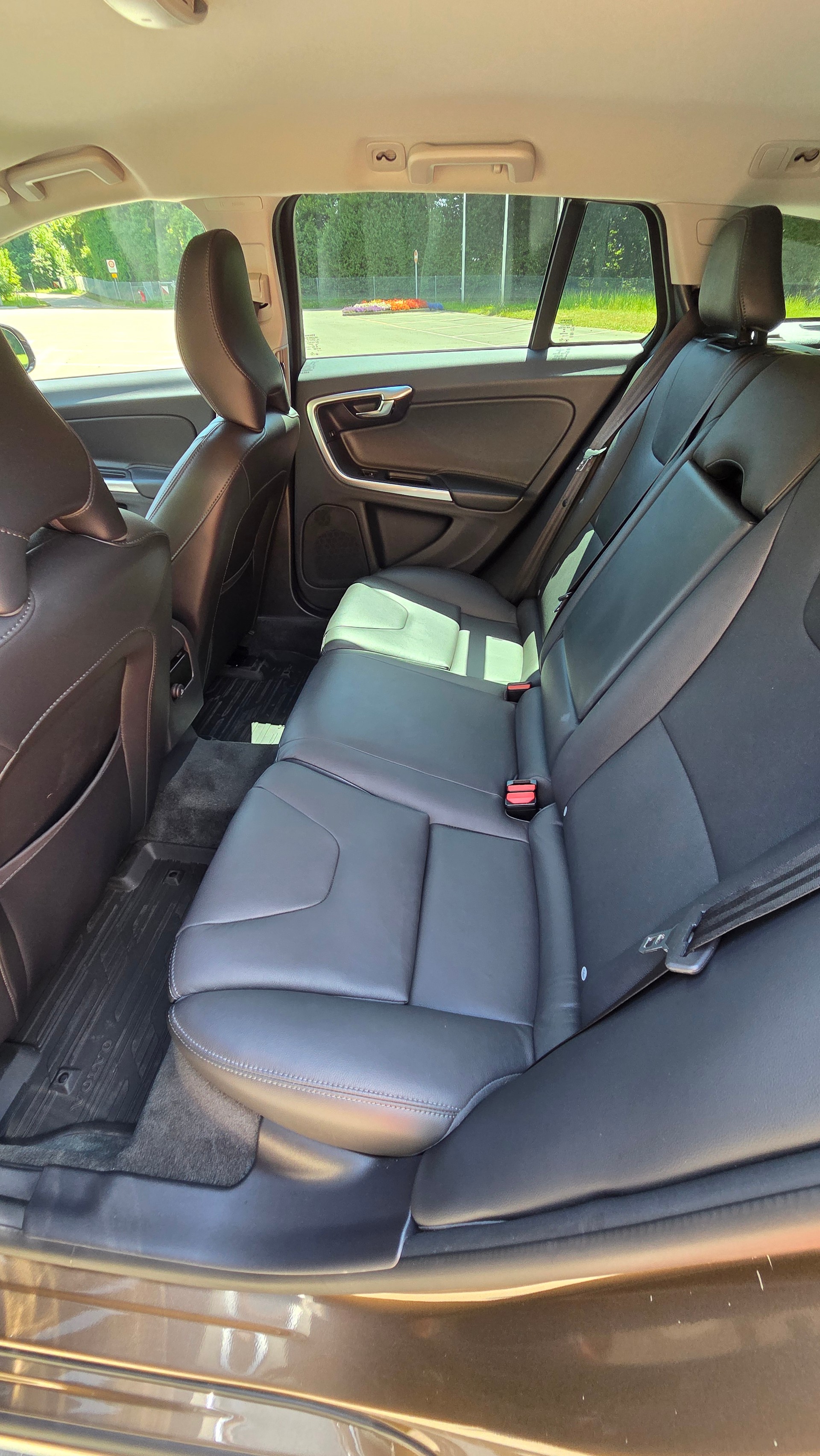 VOLVO Cross Country 2.4 D4 Executive AWD S/S-image-10