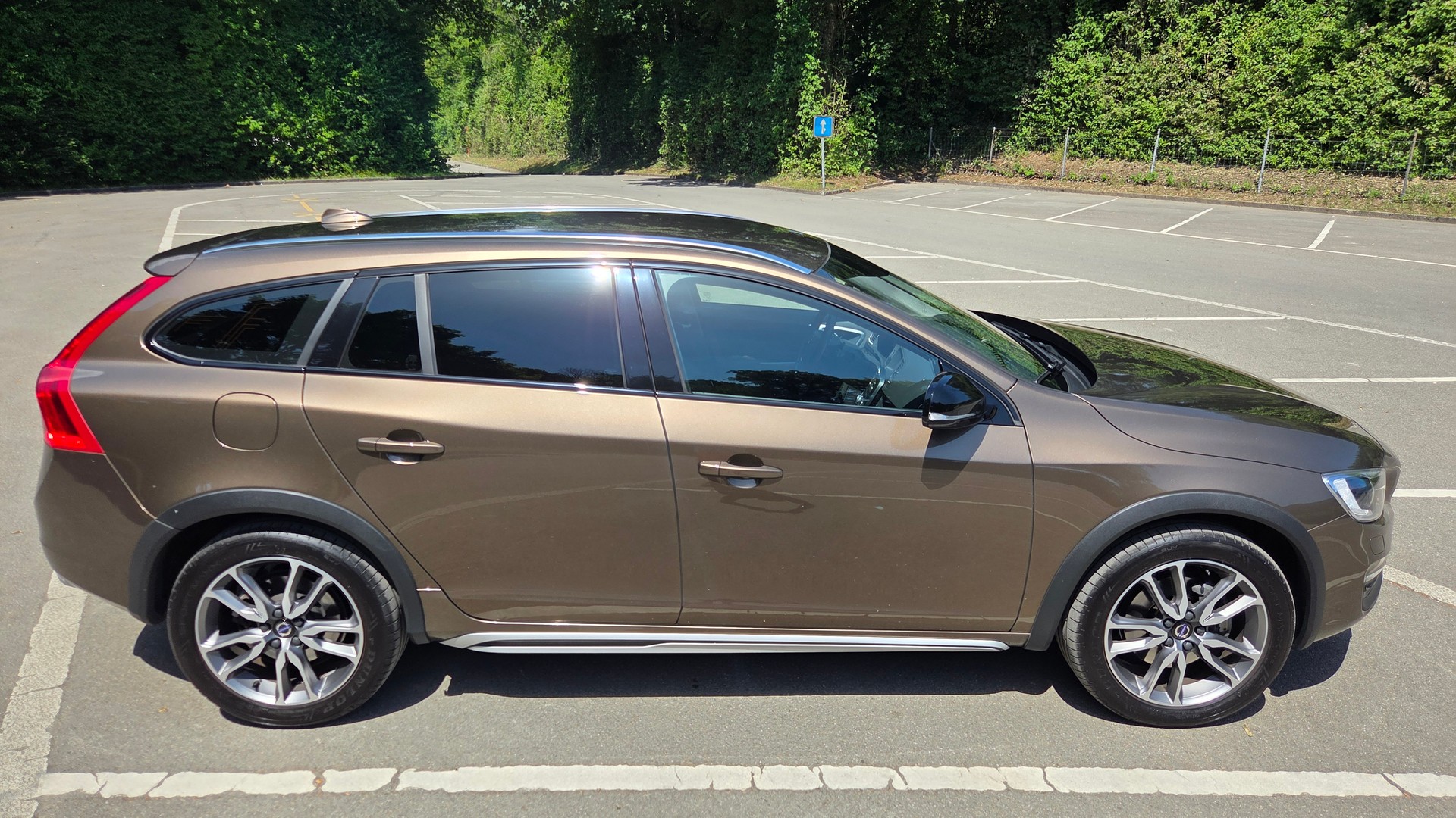 VOLVO Cross Country 2.4 D4 Executive AWD S/S-image-4