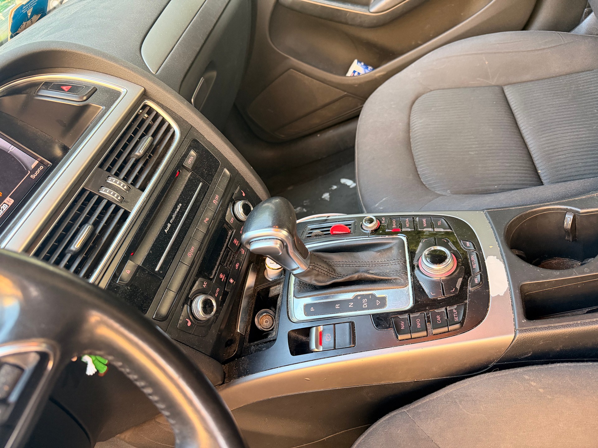 AUDI A4 Avant 2.0 TDI multitronic-image-3