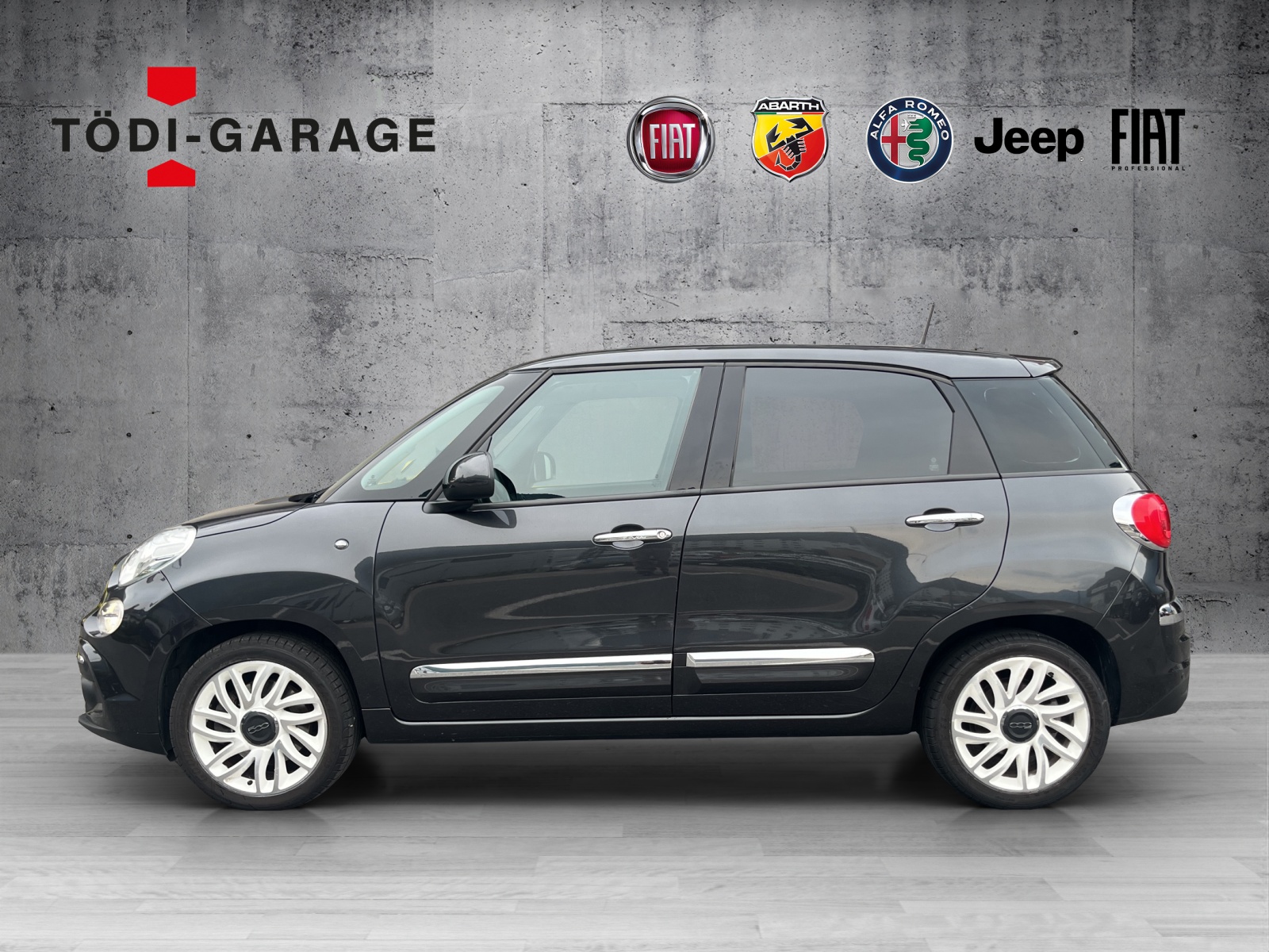 FIAT 500L 1.4 T-Jet Lounge-showroom-element-2