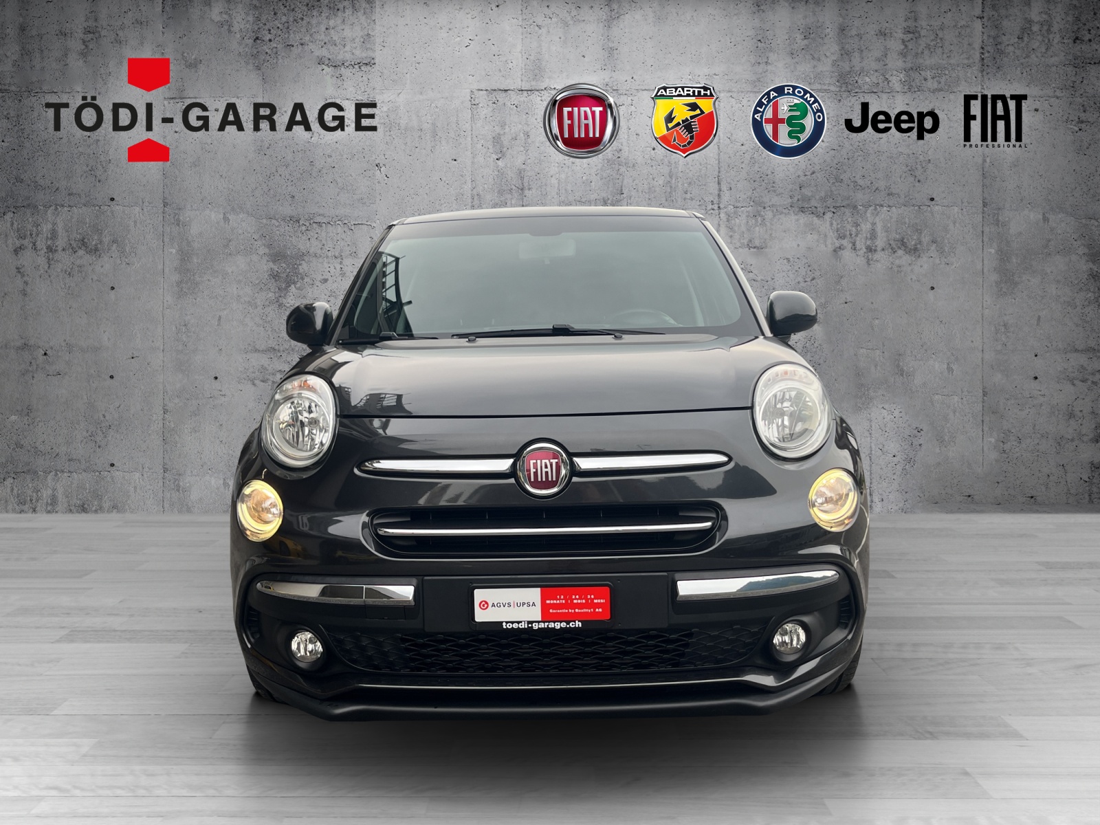 FIAT 500L 1.4 T-Jet Lounge-showroom-element-1