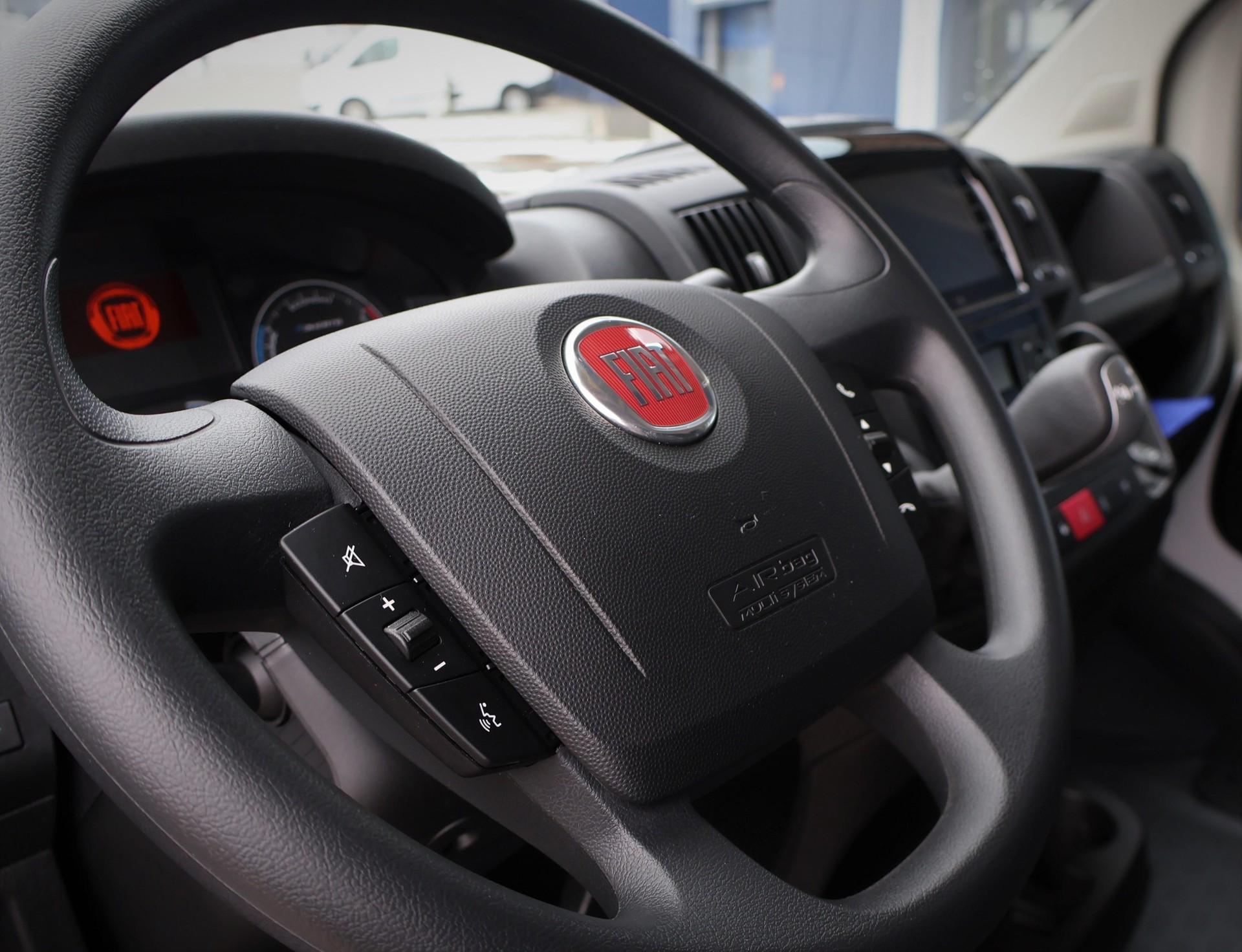 FIAT E-Ducato 35 Kaw. 3450 H1 47 kWh-image-5