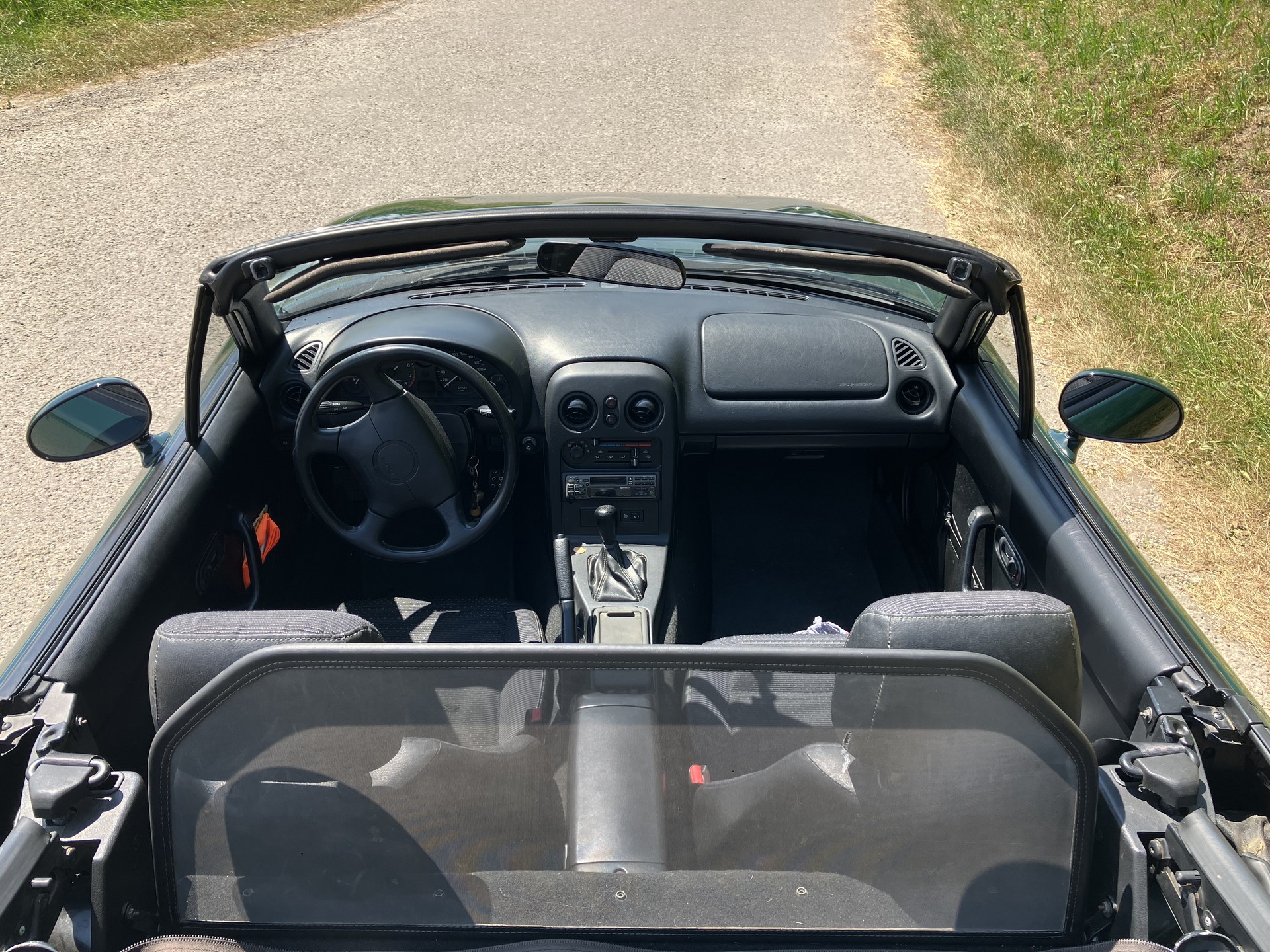 MAZDA 1.6i-16V-image-3