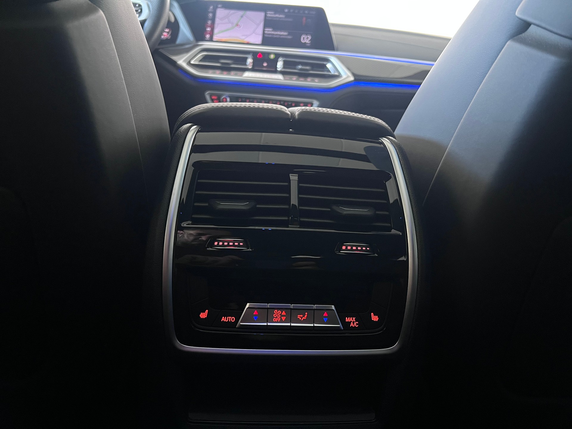 BMW X6M Steptronic M Competition-image-24