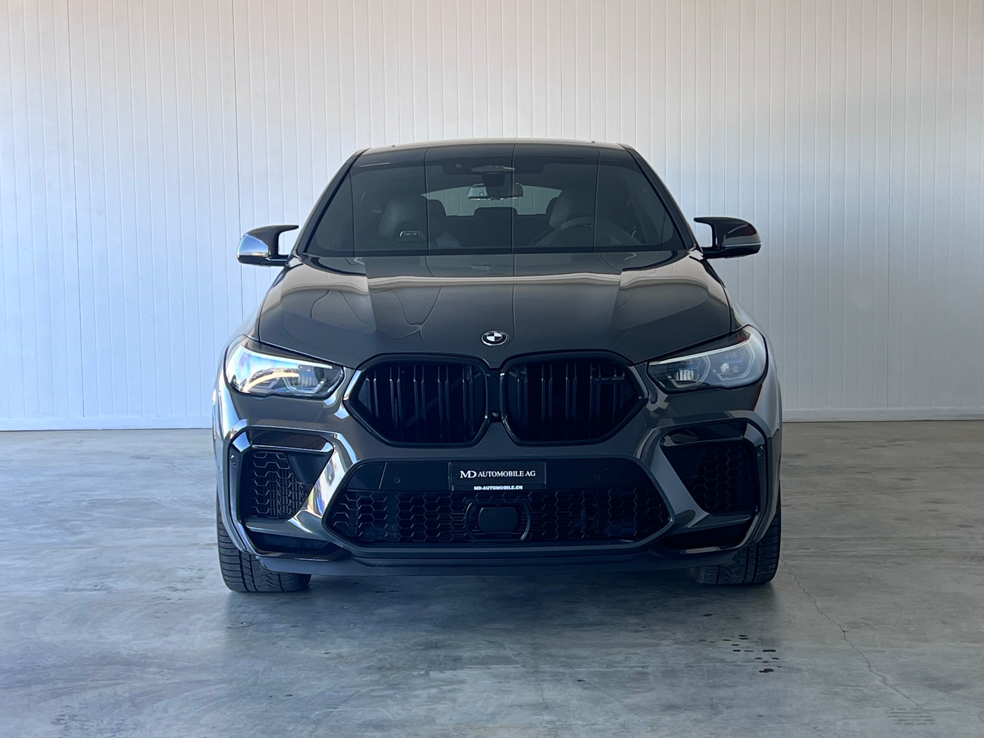 BMW X6M Steptronic M Competition-showroom-element-3