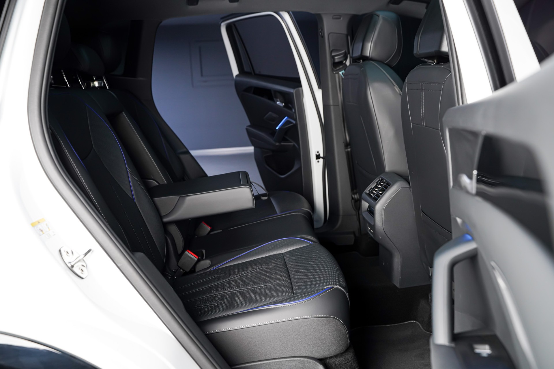 VW Tiguan 2.0 TSI DSG R-Line 4Motion-image-15
