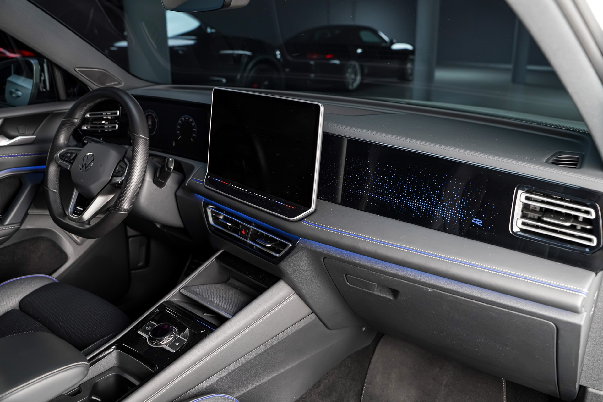 VW Tiguan 2.0 TSI DSG R-Line 4Motion-image-20