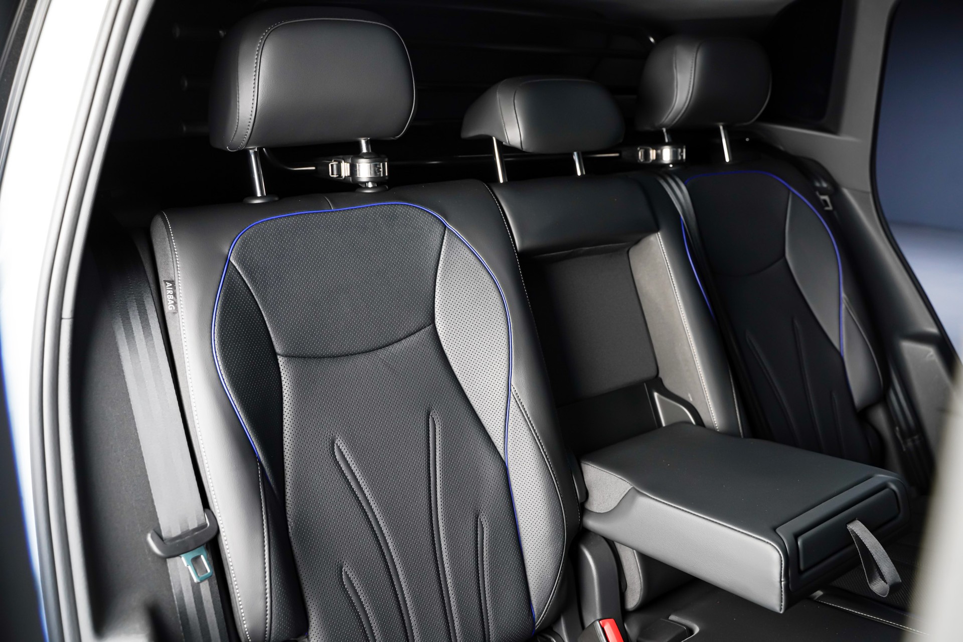 VW Tiguan 2.0 TSI DSG R-Line 4Motion-image-16
