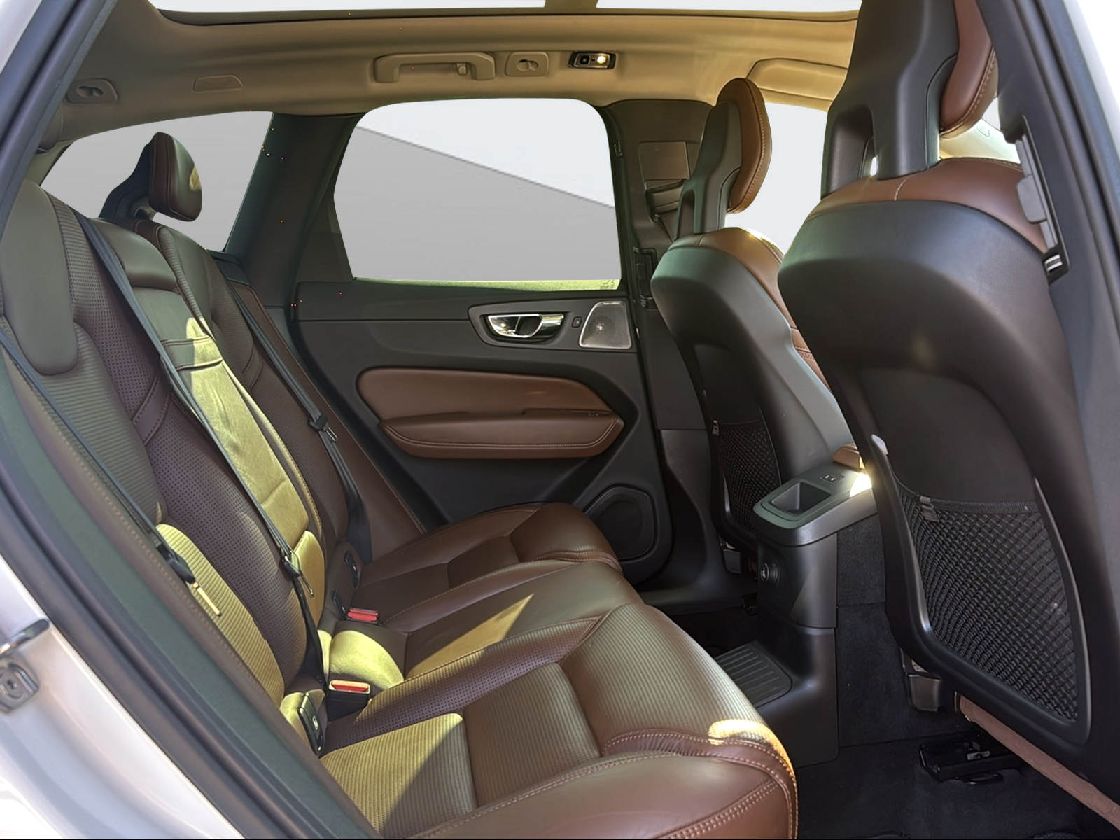 VOLVO XC60 2.0 T8 TE Inscription AWD-image-10