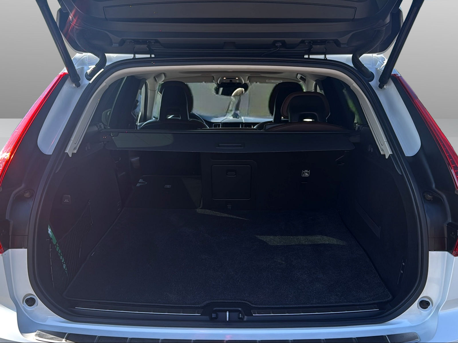 VOLVO XC60 2.0 T8 TE Inscription AWD-image-15