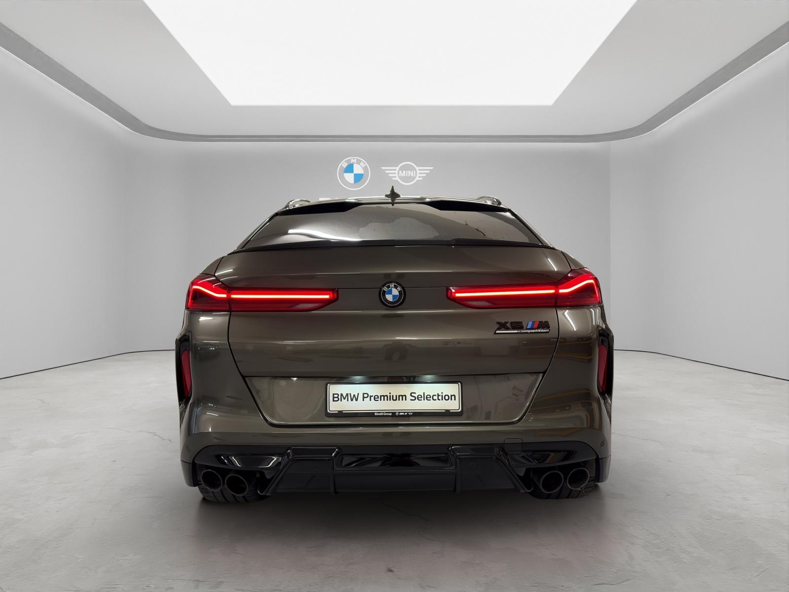 BMW X6 M Competition-showroom-element-3