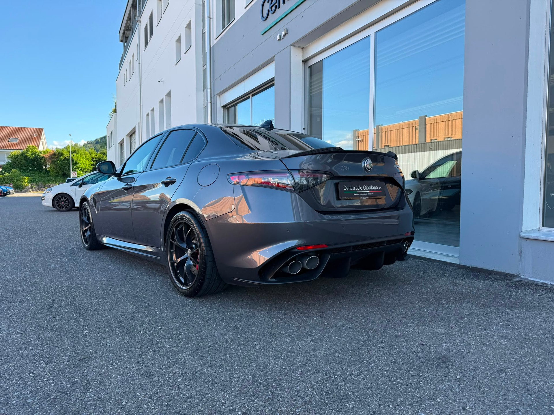 ALFA ROMEO Giulia 2.9 V6 Quadrifoglio 520PS MY25/26-image-5