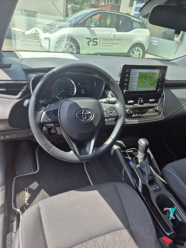 TOYOTA Corolla 1.8 HSD Active e- CVT-image-11