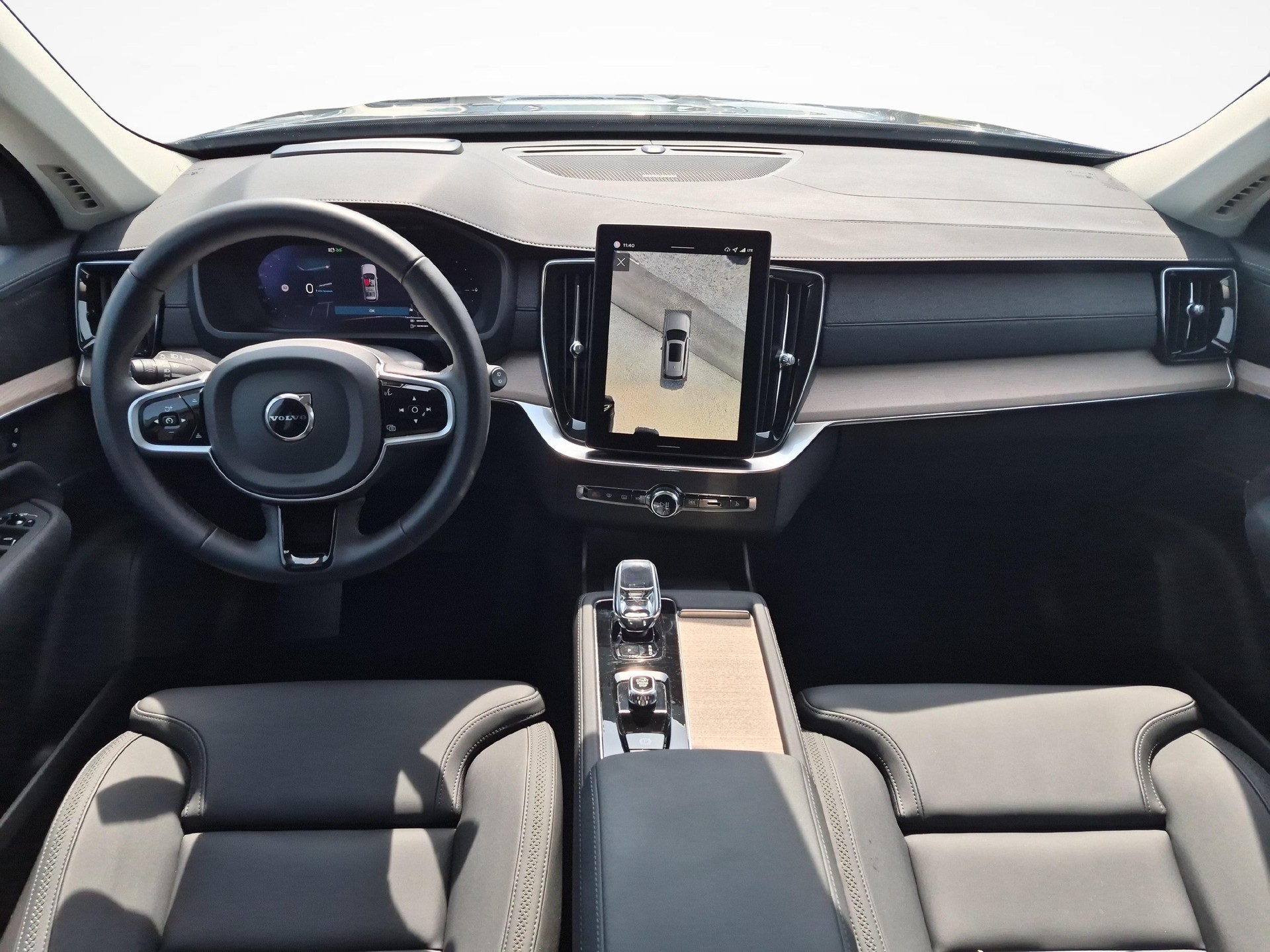 VOLVO XC90 2.0 T8 TE Plus Dark eAWD / ab 3,99% Leasing bei Abschluss einer Protect Autoversicherung-image-9