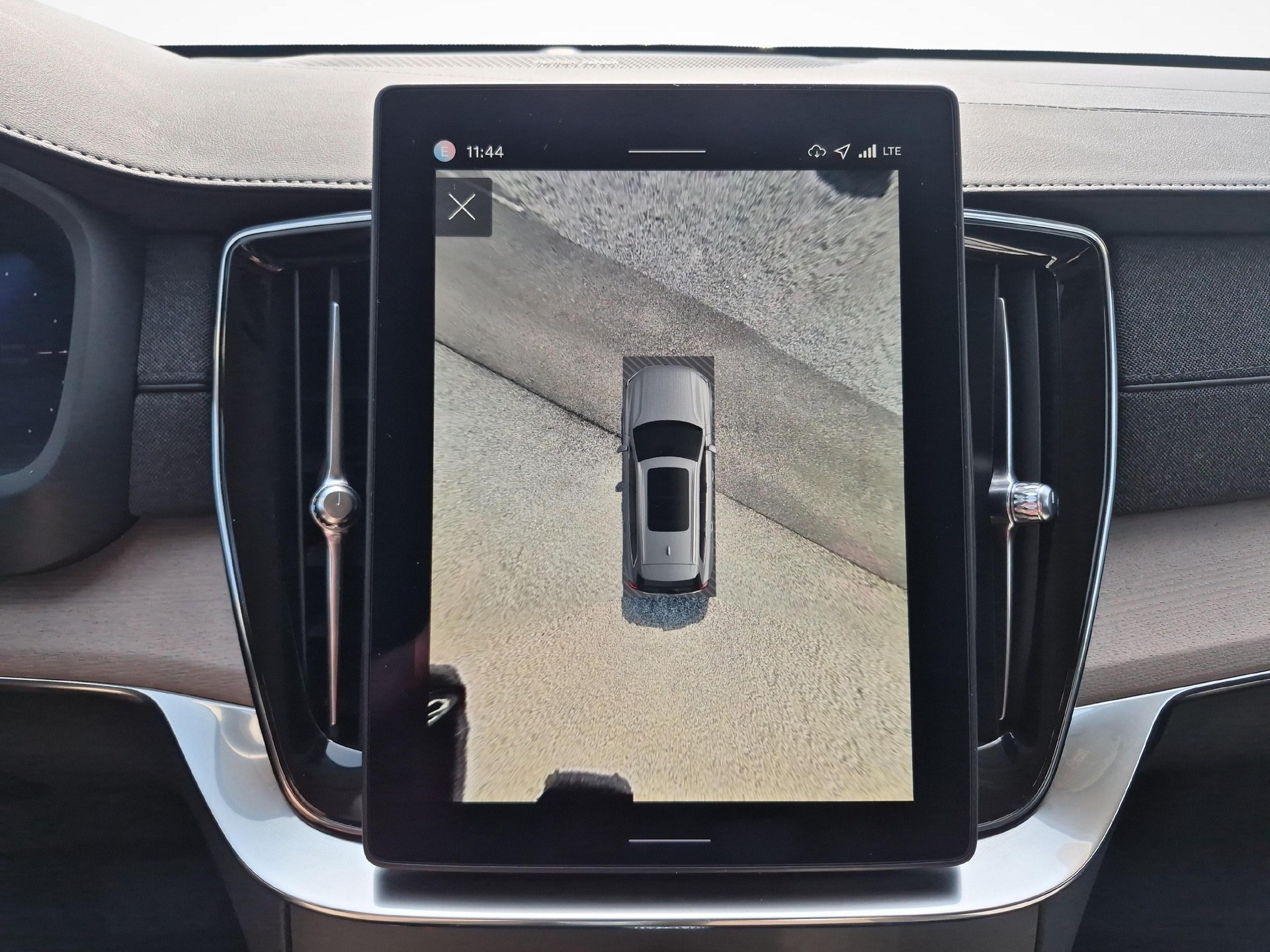 VOLVO XC90 2.0 T8 TE Plus Dark eAWD / ab 3,99% Leasing bei Abschluss einer Protect Autoversicherung-image-14