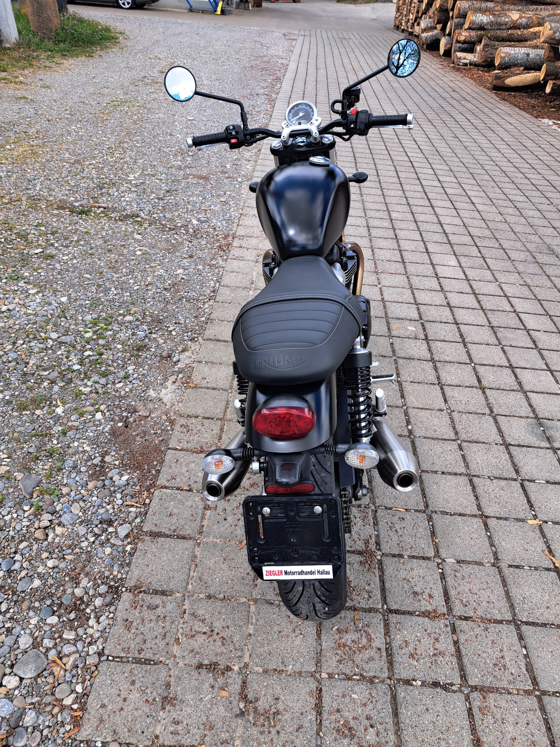 TRIUMPH Street Twin 900 i-image-4