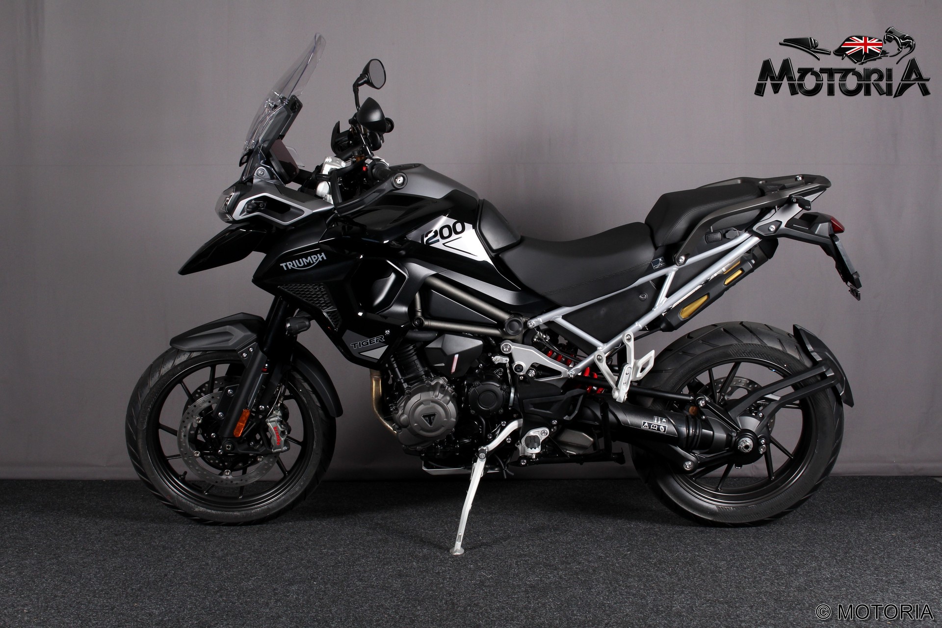 TRIUMPH 1200 GT PRO-image-5