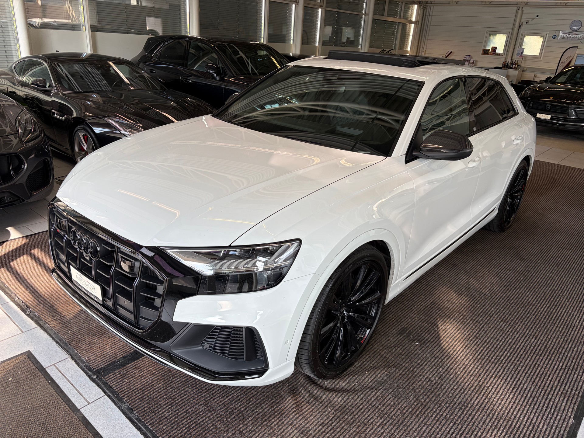 AUDI SQ8 TFSI quattro | CH Fzg. | NP: 199K | Carbon | Nachtsicht | Massage | B&O Advanced | AHK | Standheiz. | VOLL |-image-39