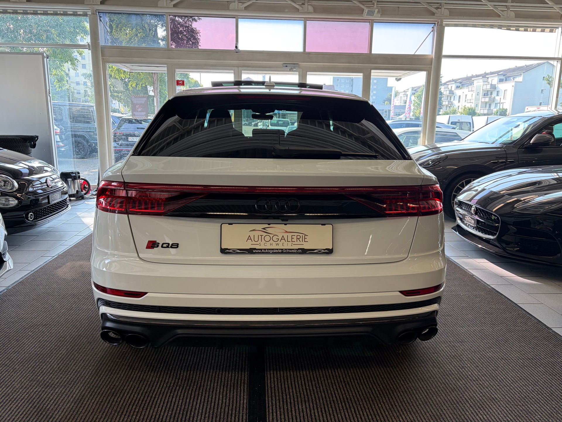 AUDI SQ8 TFSI quattro | CH Fzg. | NP: 199K | Carbon | Nachtsicht | Massage | B&O Advanced | AHK | Standheiz. | VOLL |-image-25