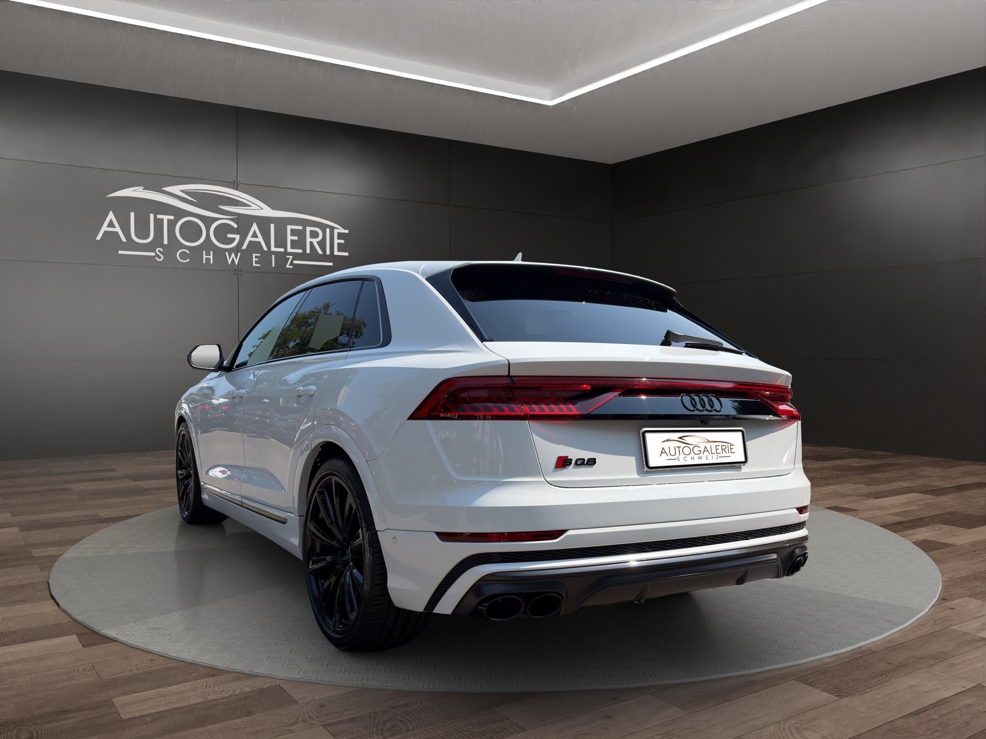 AUDI SQ8 TFSI quattro | CH Fzg. | NP: 199K | Carbon | Nachtsicht | Massage | B&O Advanced | AHK | Standheiz. | VOLL |-showroom-element-2