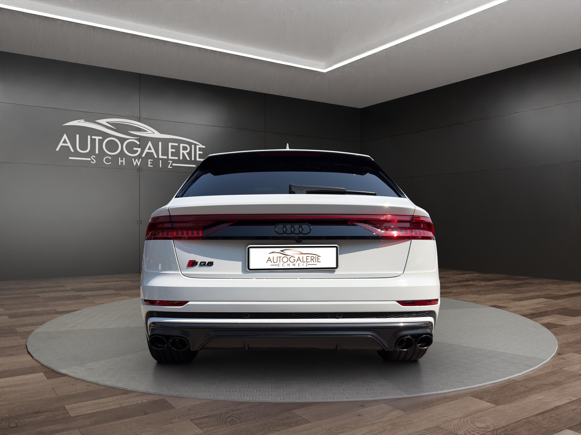 AUDI SQ8 TFSI quattro | CH Fzg. | NP: 199K | Carbon | Nachtsicht | Massage | B&O Advanced | AHK | Standheiz. | VOLL |-showroom-element-3