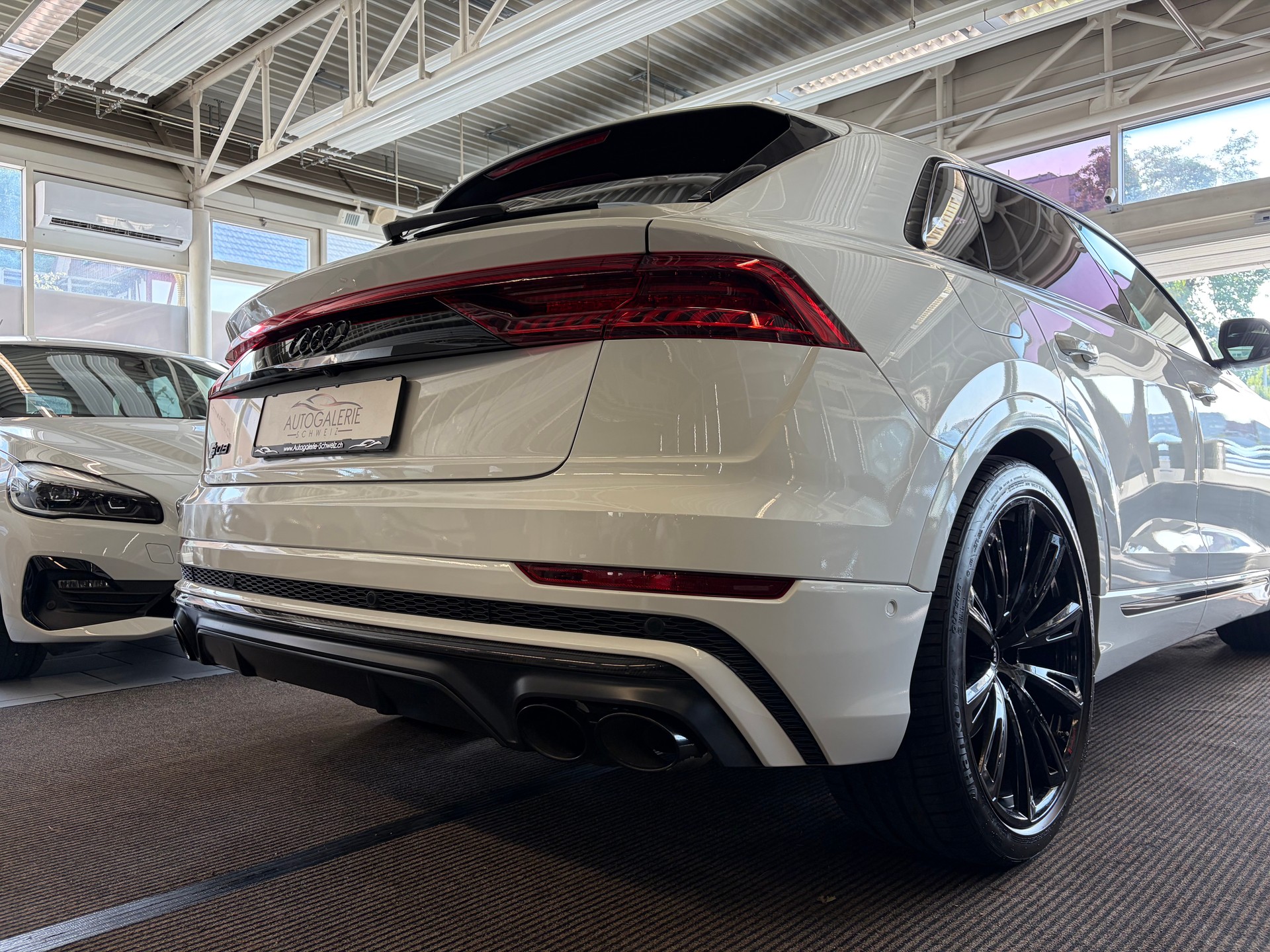 AUDI SQ8 TFSI quattro | CH Fzg. | NP: 199K | Carbon | Nachtsicht | Massage | B&O Advanced | AHK | Standheiz. | VOLL |-image-29
