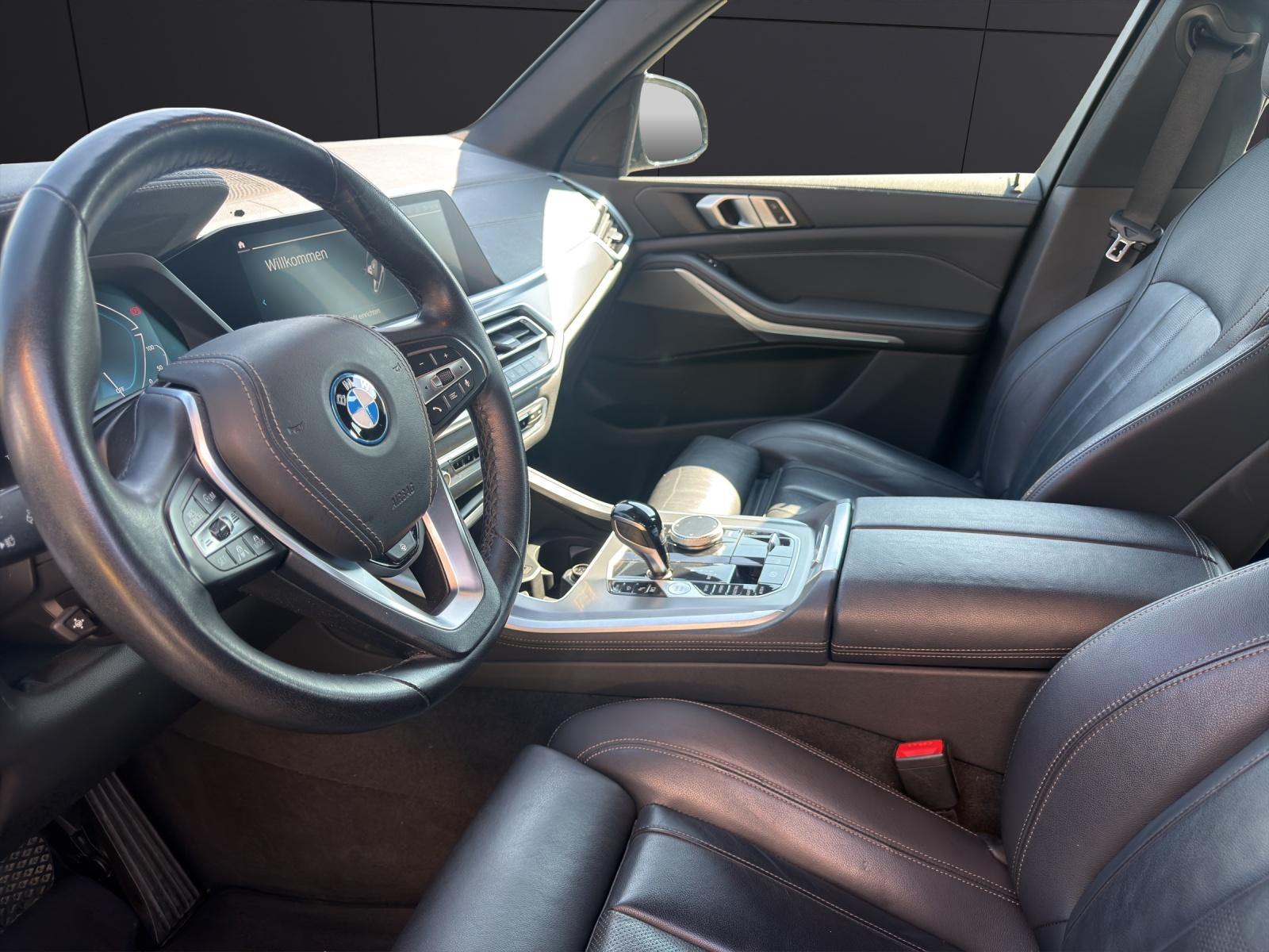 BMW X5 45e xDrive-showroom-element-1