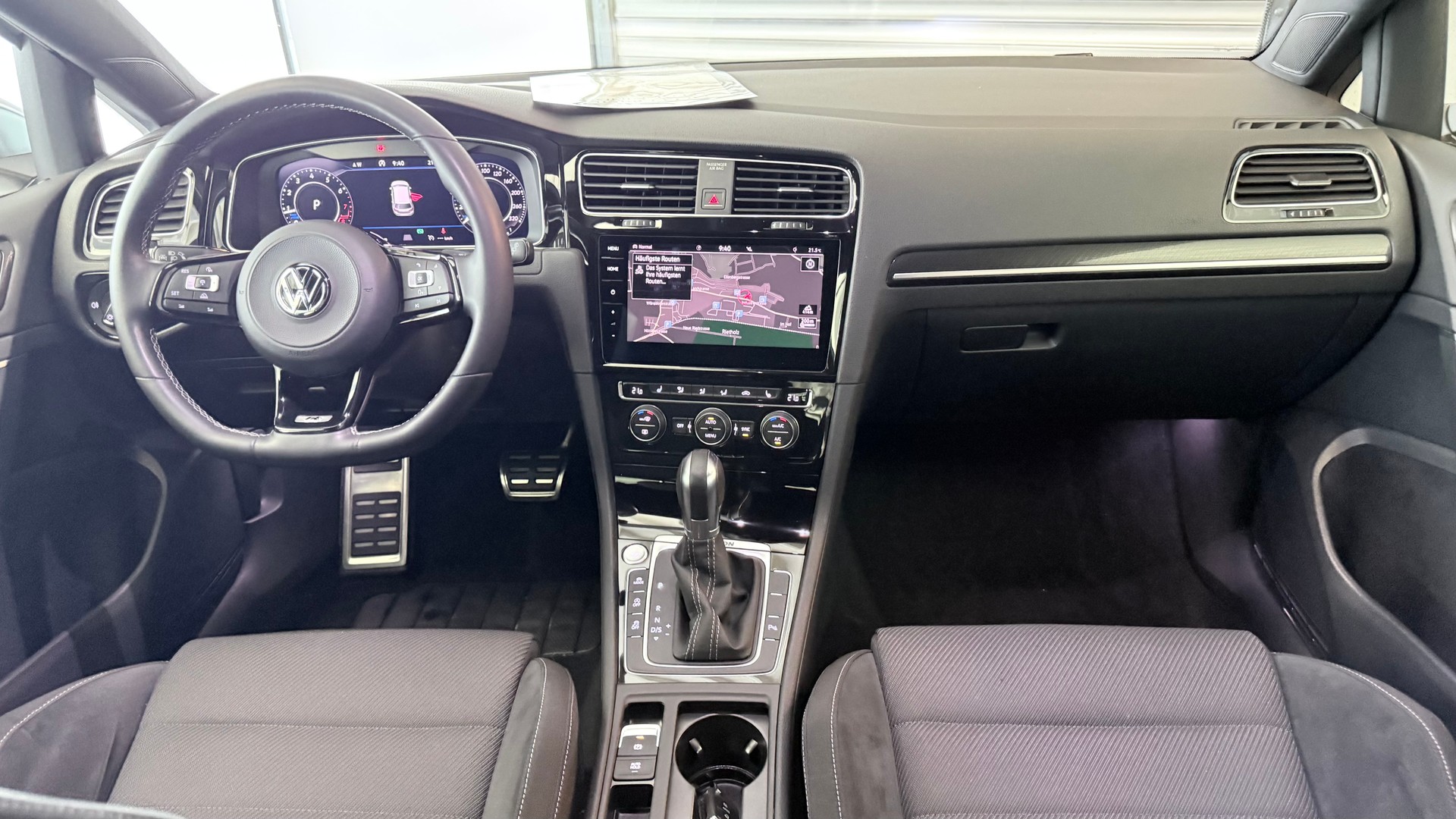 VW Golf VII 2.0 TSI R 310 DSG 4motion-image-21