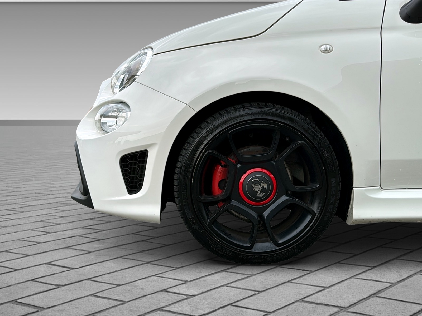 FIAT 595 Abarth 1.4 T-Jet 160 Pista-showroom-element-3