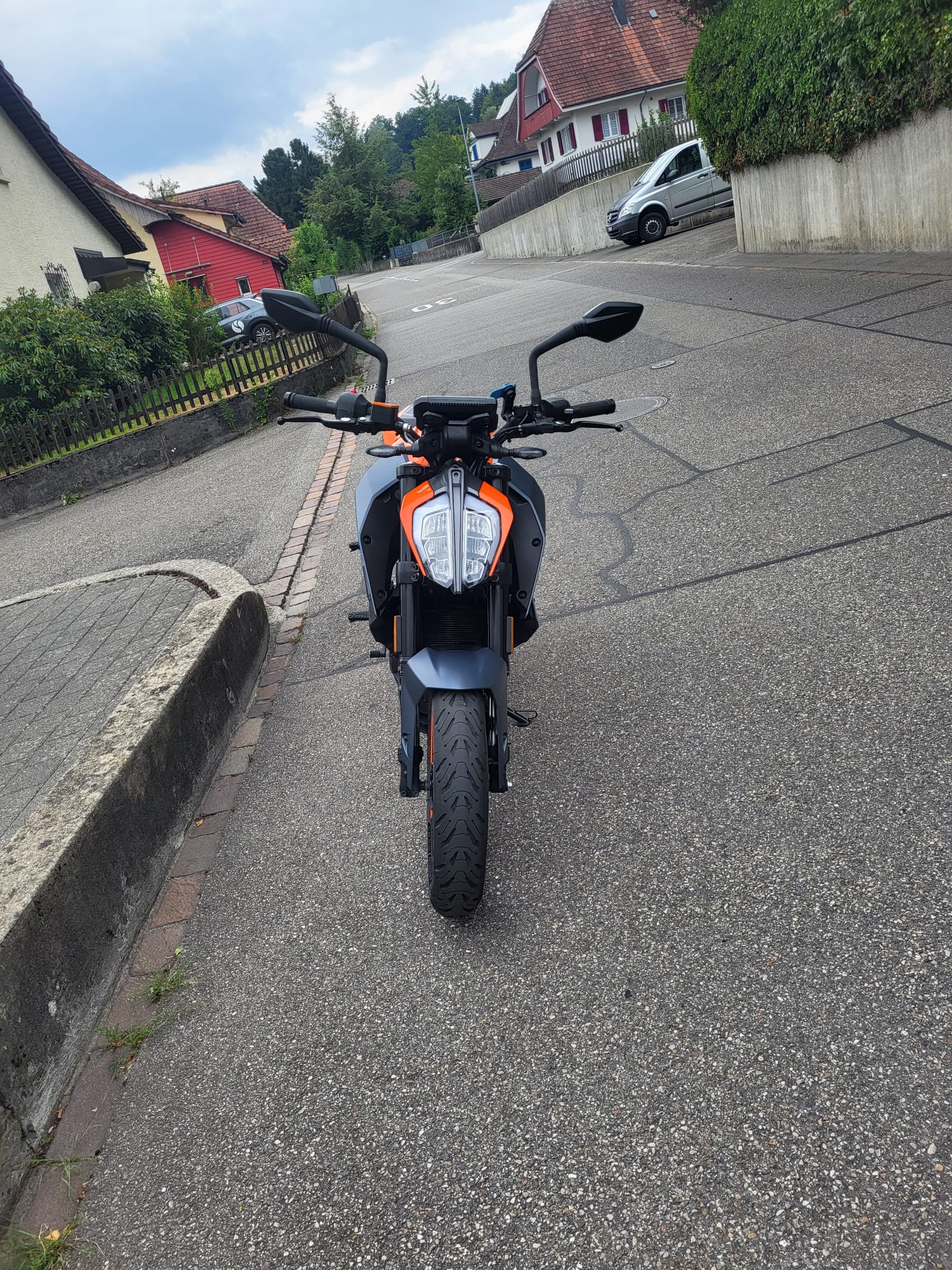 KTM 390 Duke-image-6