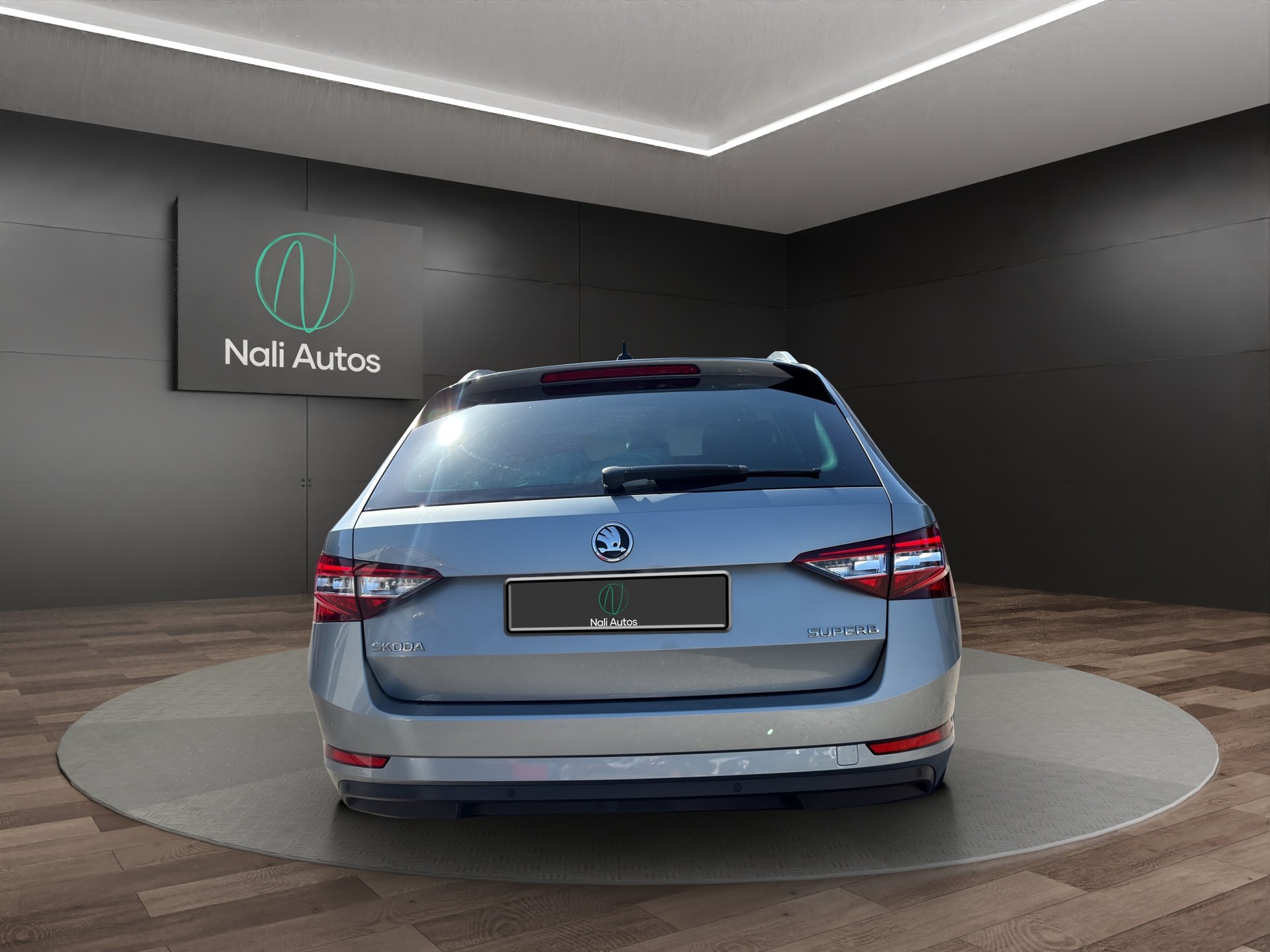 SKODA Superb Combi 2.0 TDi Style DSG-image-5