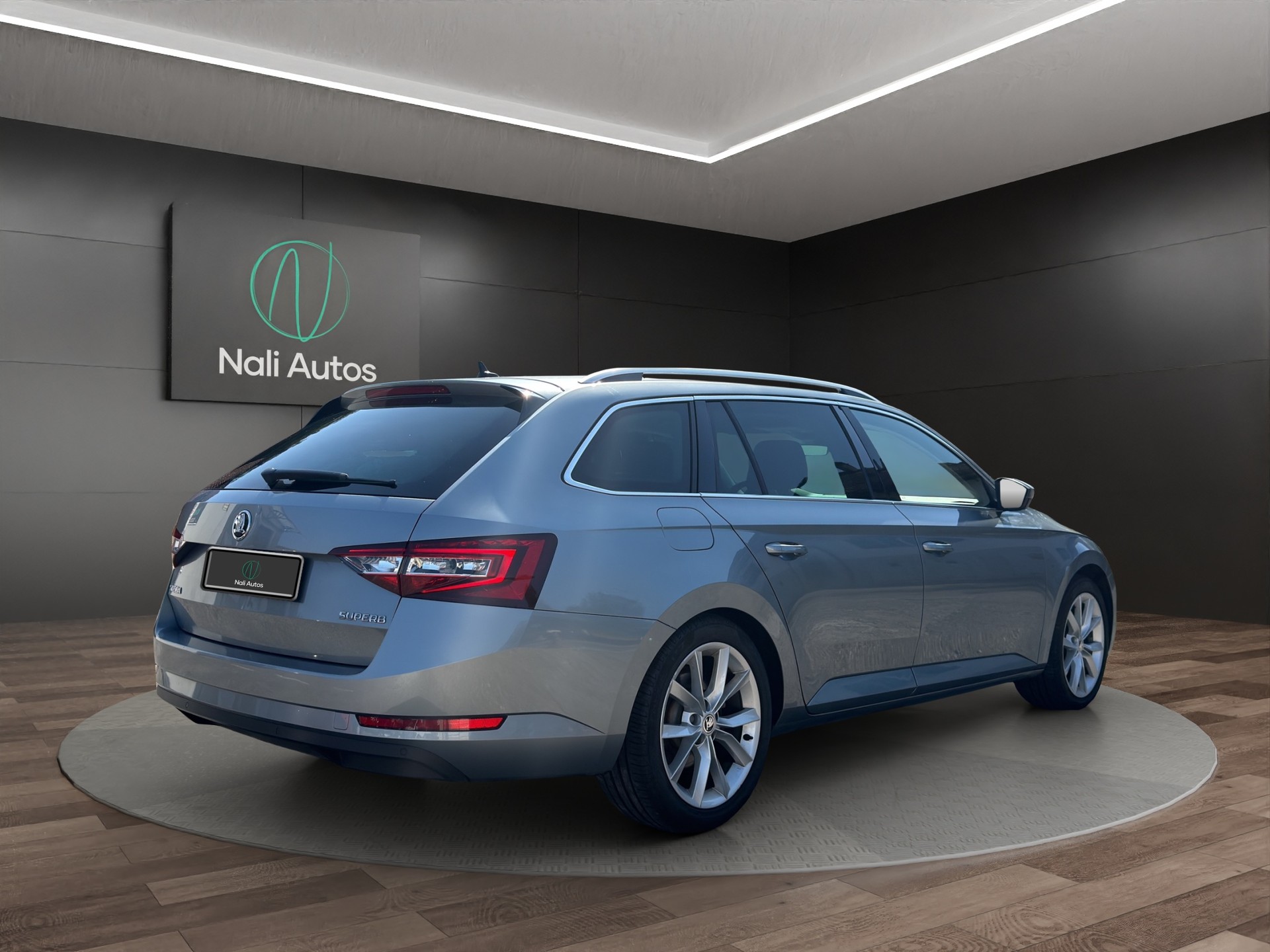 SKODA Superb Combi 2.0 TDi Style DSG-image-8
