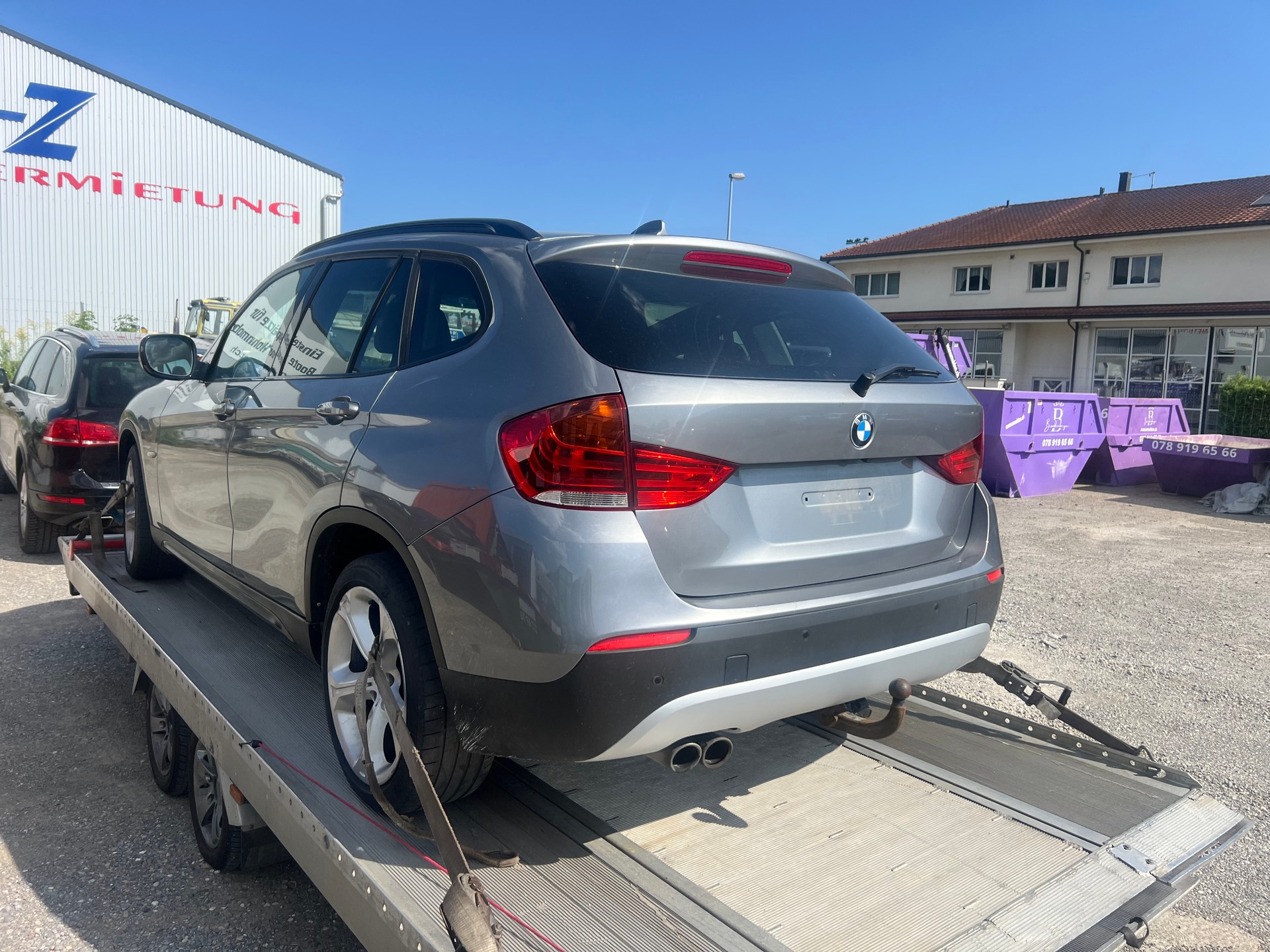 BMW X1 xDrive 28i Steptronic-image-4