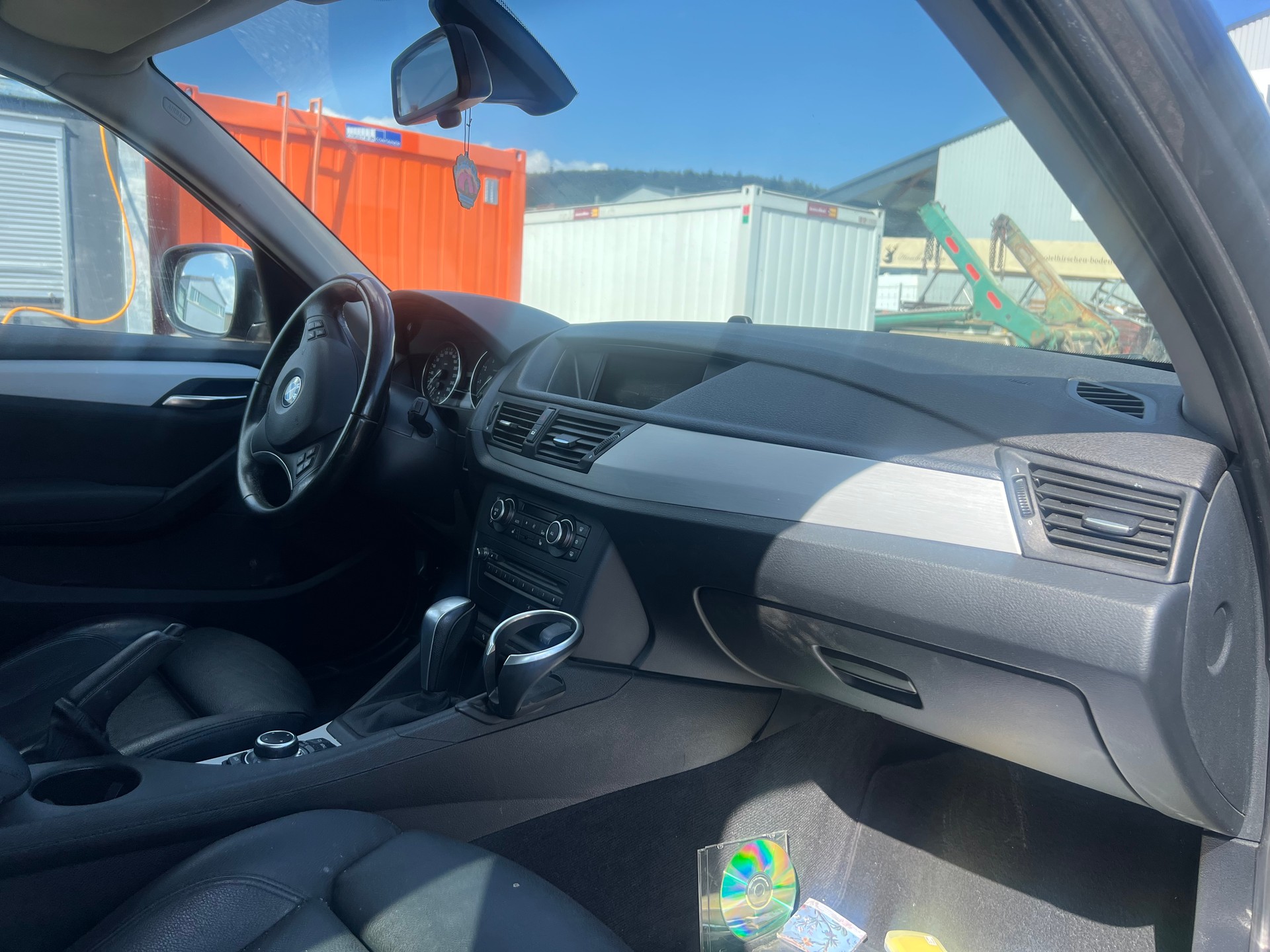 BMW X1 xDrive 28i Steptronic-image-10