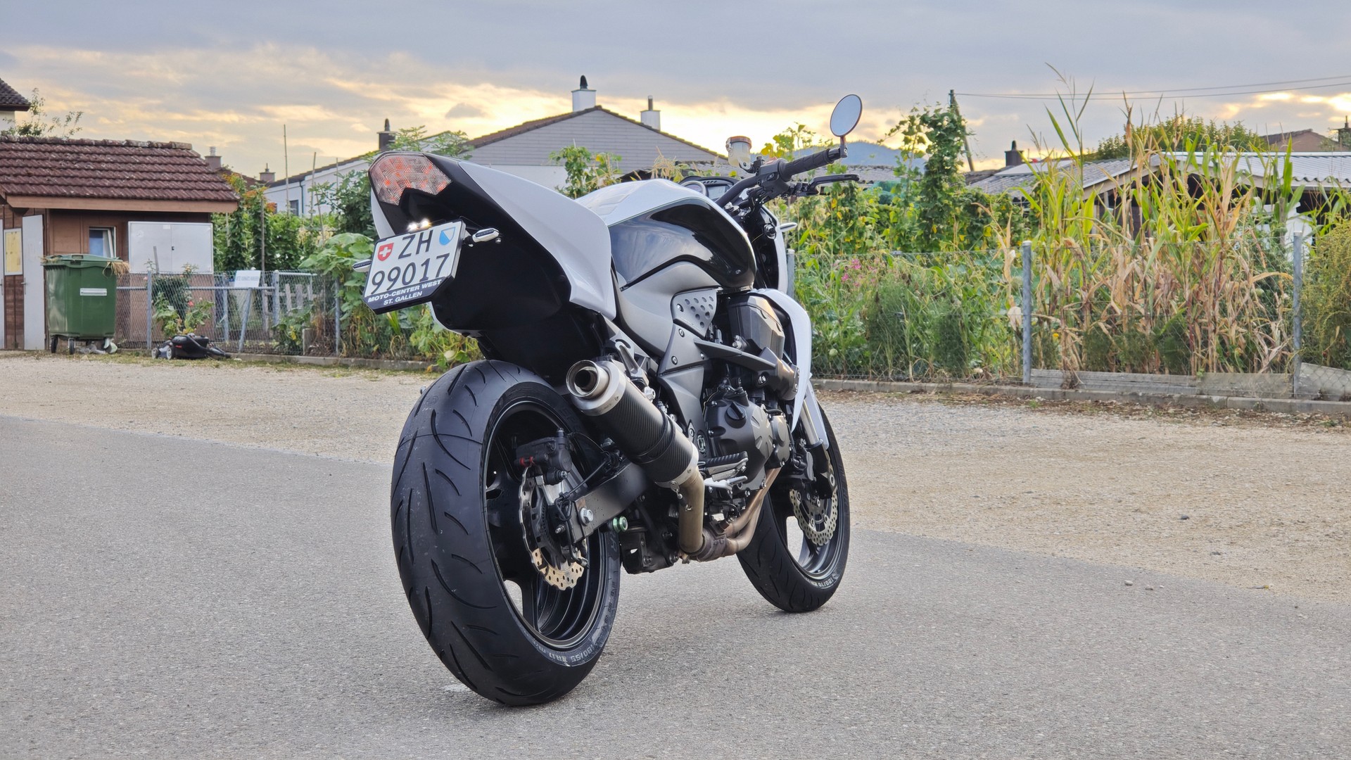 KAWASAKI Z 750 ABS-image-2