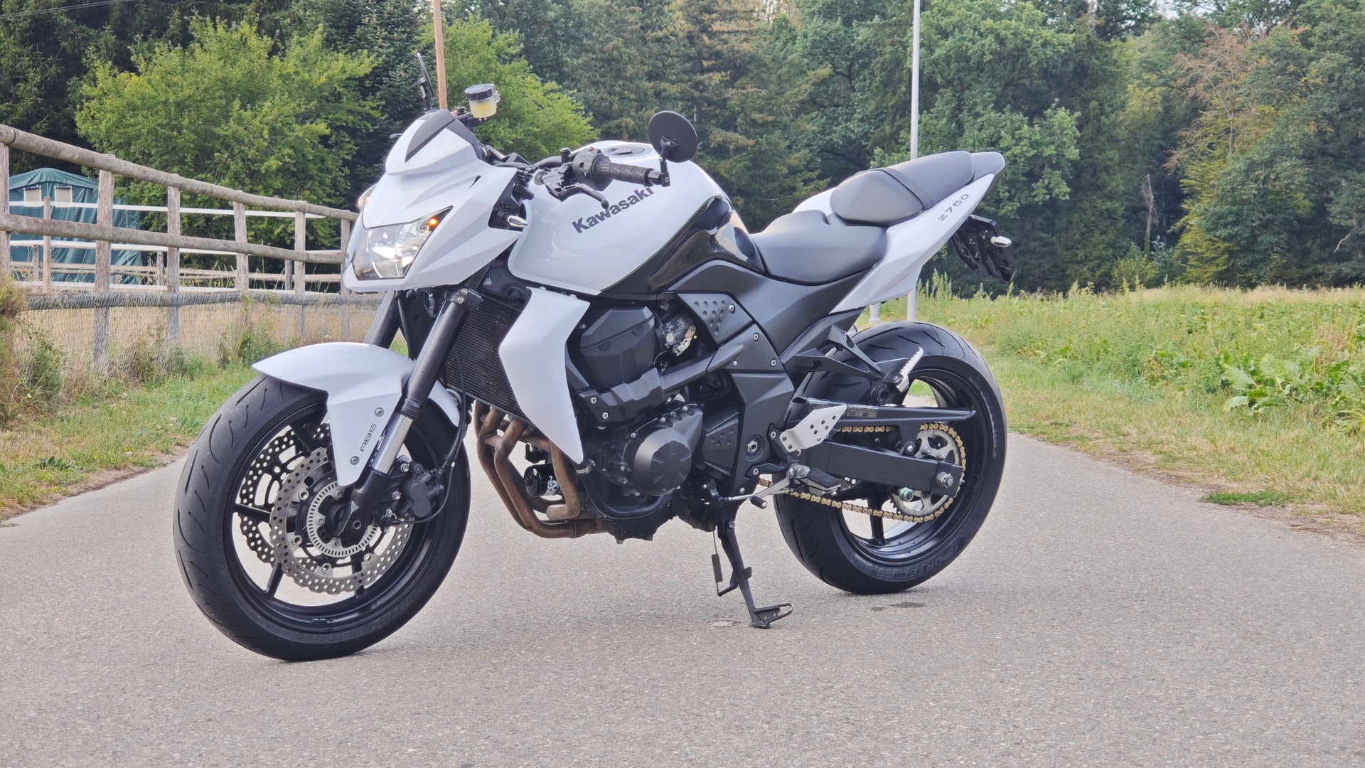 KAWASAKI Z 750 ABS-image-6