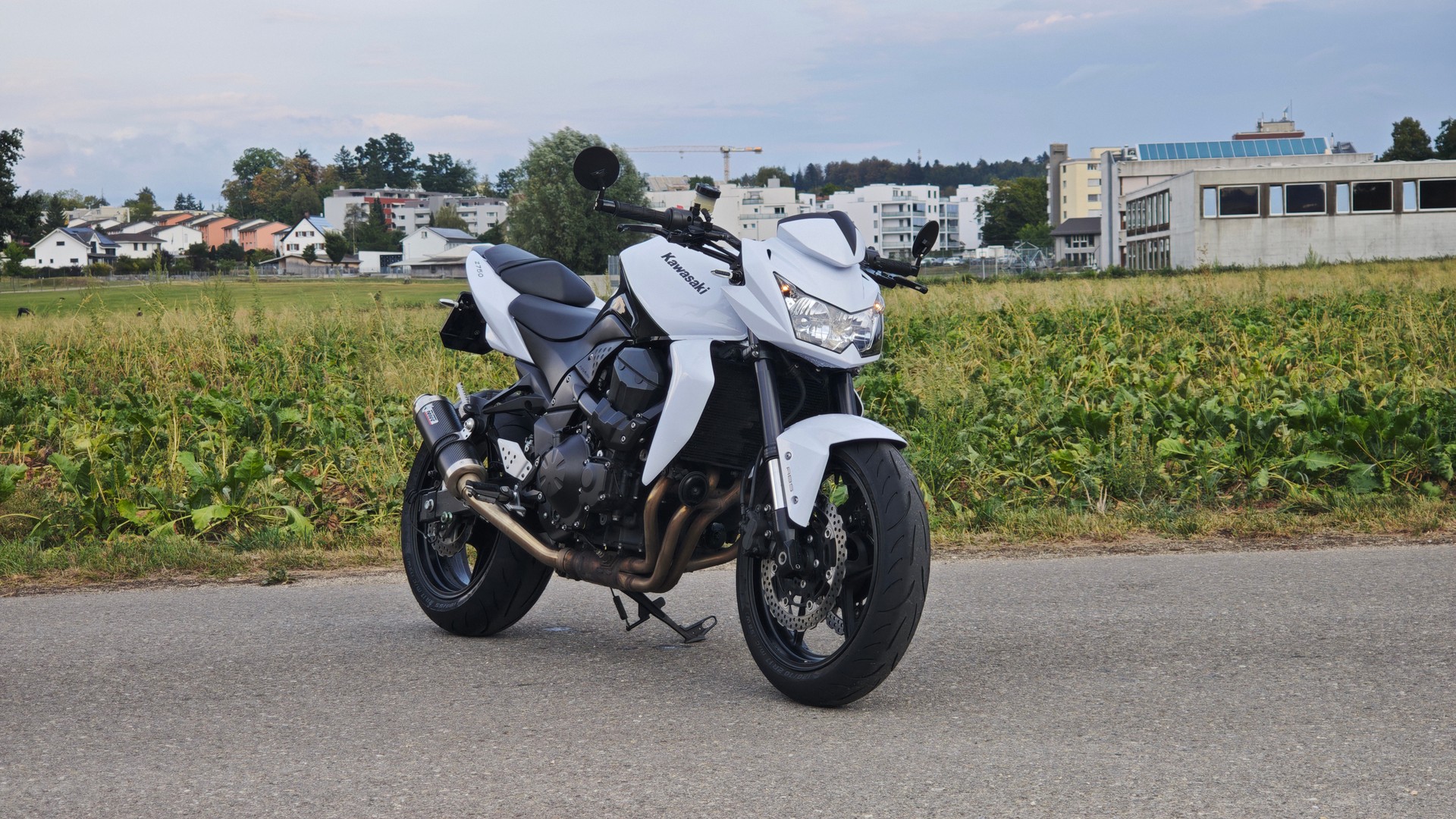 KAWASAKI Z 750 ABS-image-1