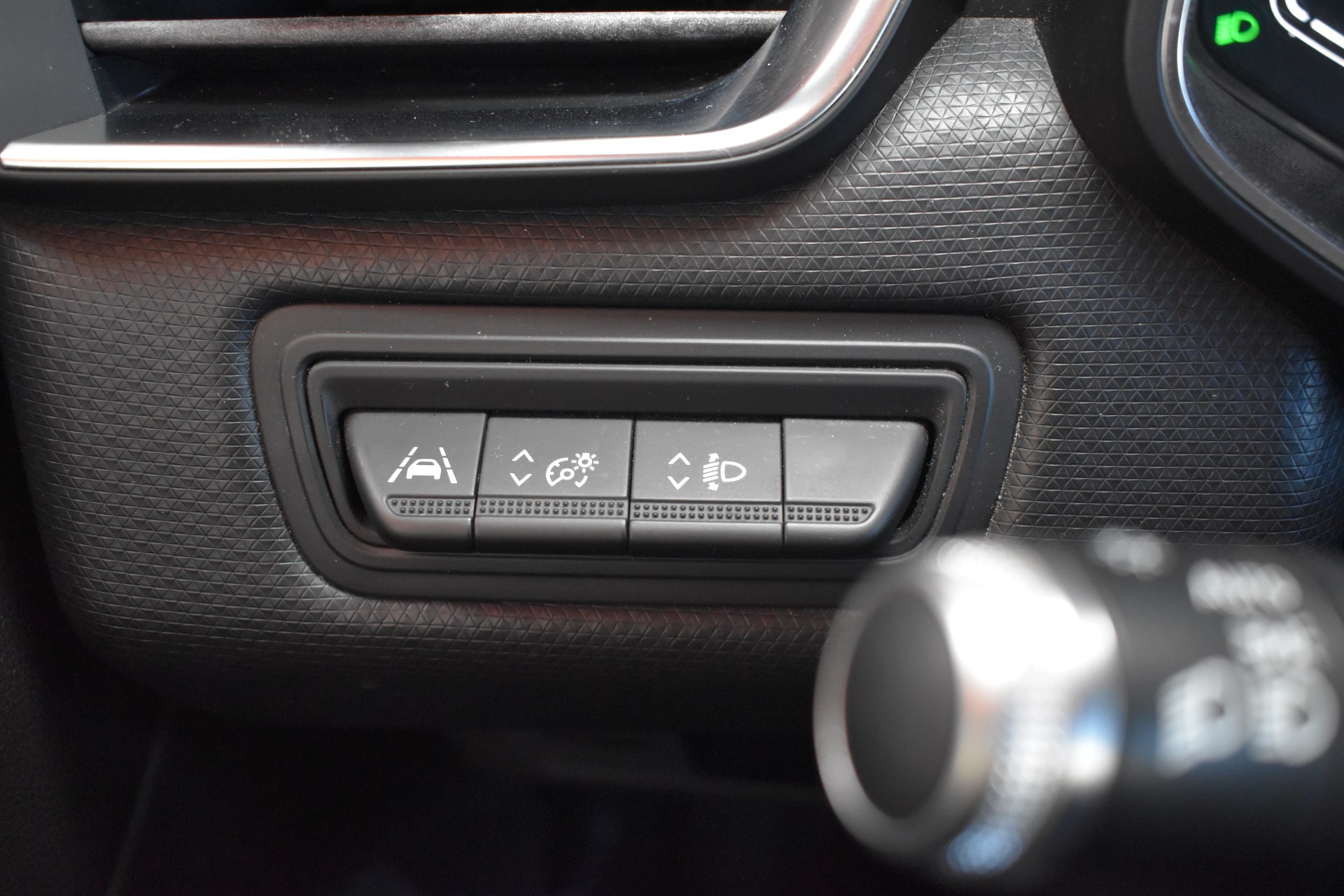 RENAULT RENAULT Clio 1.0 TCe 100 Intens - FaceLift Modell 2020 - 101PS-image-19