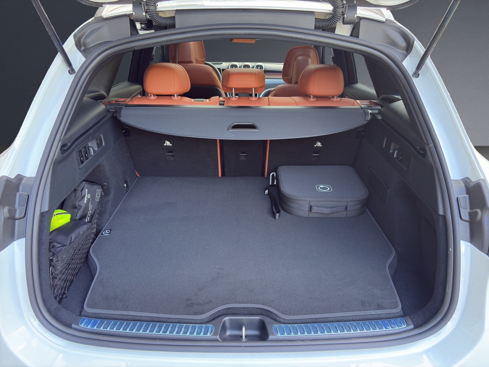 MERCEDES-BENZ GLC 400 e 4Matic EQ Star 9G-Tronic-image-6