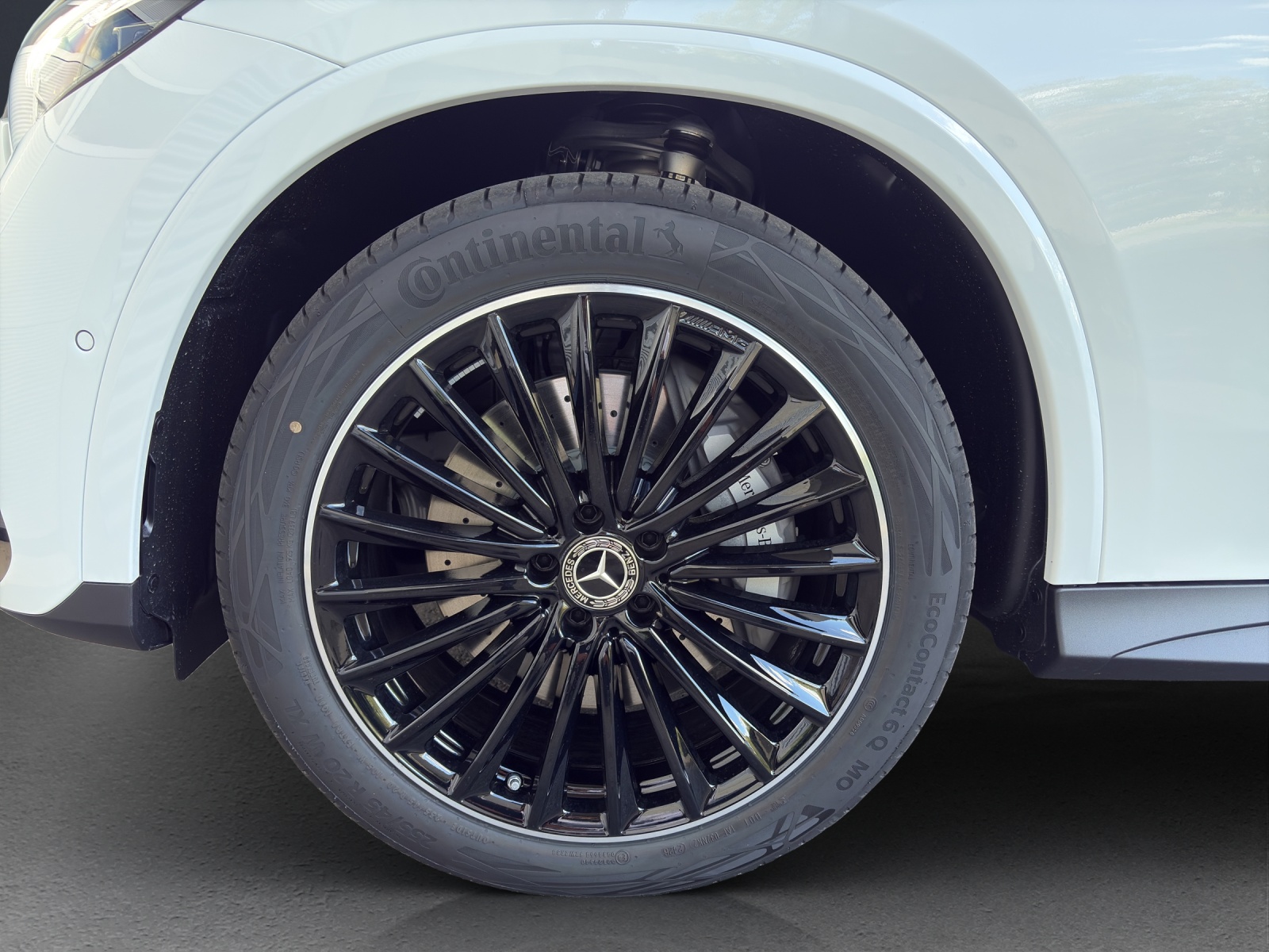 MERCEDES-BENZ GLC 400 e 4Matic EQ Star 9G-Tronic-image-4