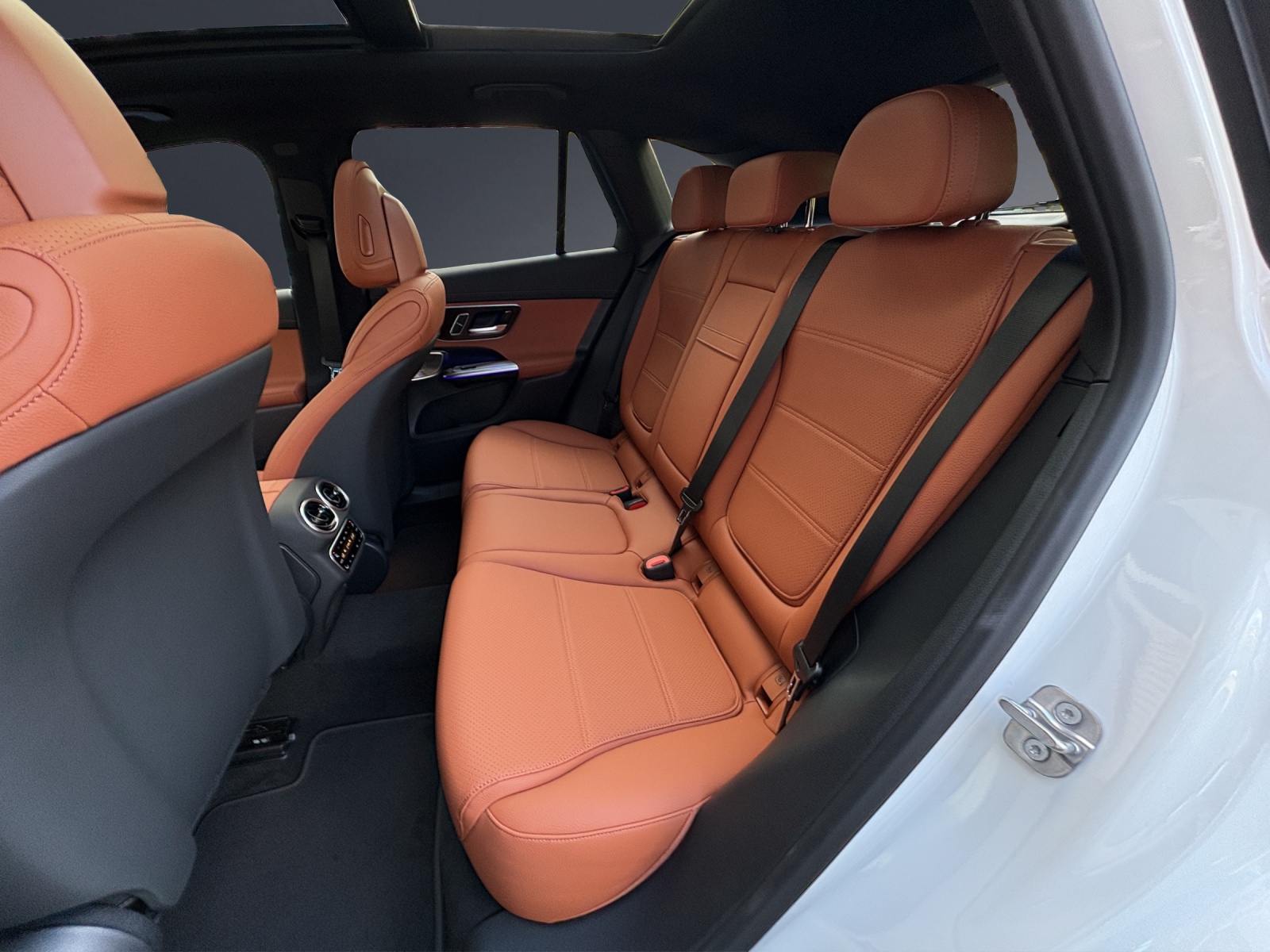 MERCEDES-BENZ GLC 400 e 4Matic EQ Star 9G-Tronic-image-15