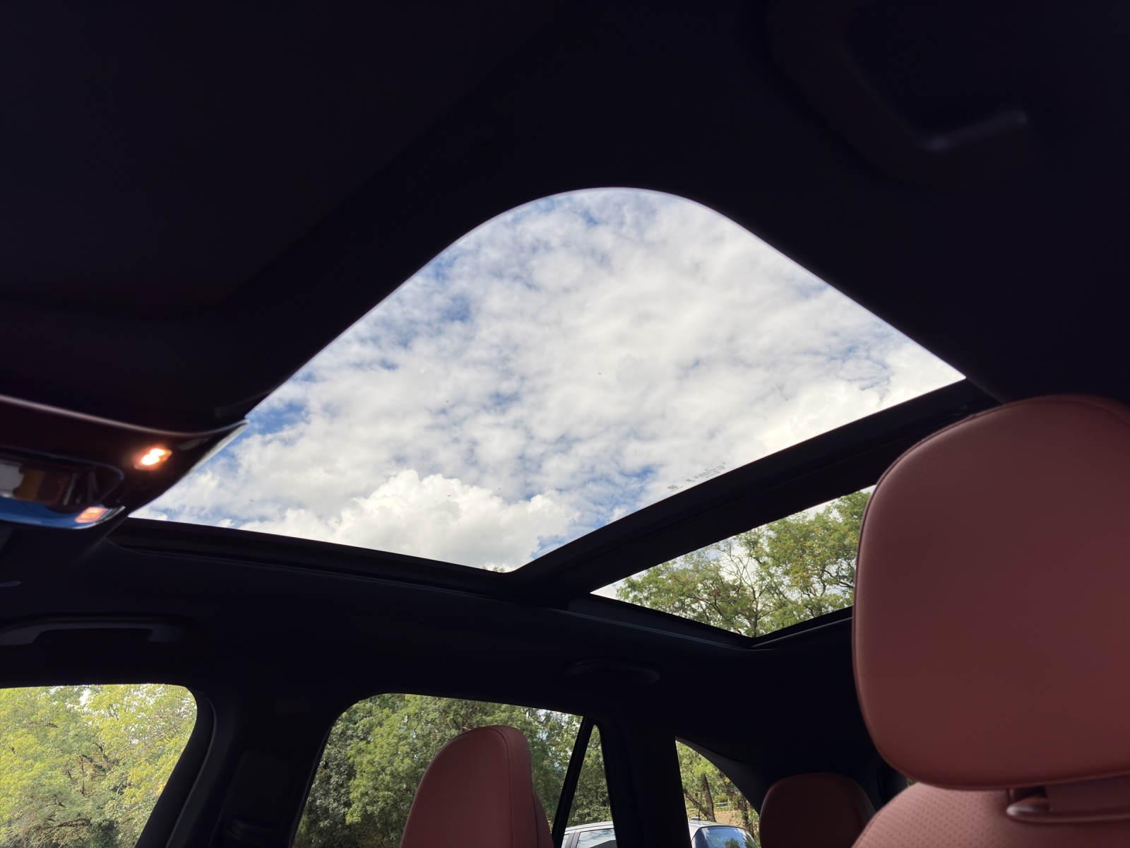 MERCEDES-BENZ GLC 400 e 4Matic EQ Star 9G-Tronic-image-9