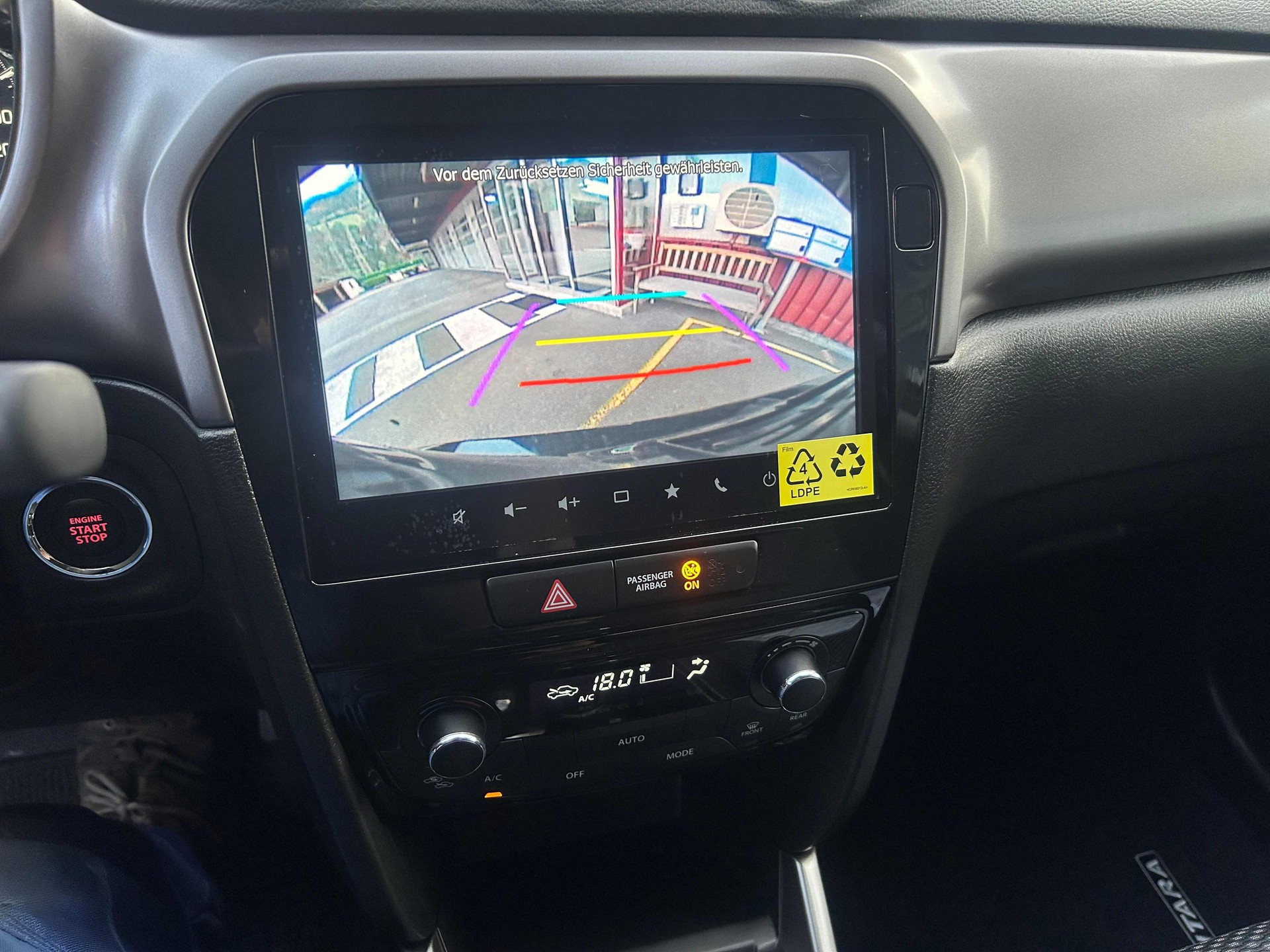 SUZUKI Vitara 1.4 Boosterjet Compact + 4x4 Hybrid Automatic-image-8