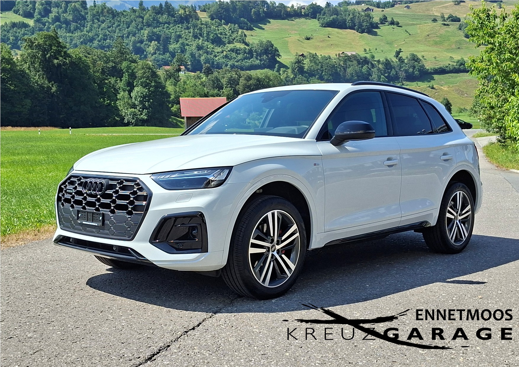 AUDI Q5 40 TDI Black Edition quattro S-tronic *CH-Fahrzeug m. ASSP+8-fach bereift m. Pneu*