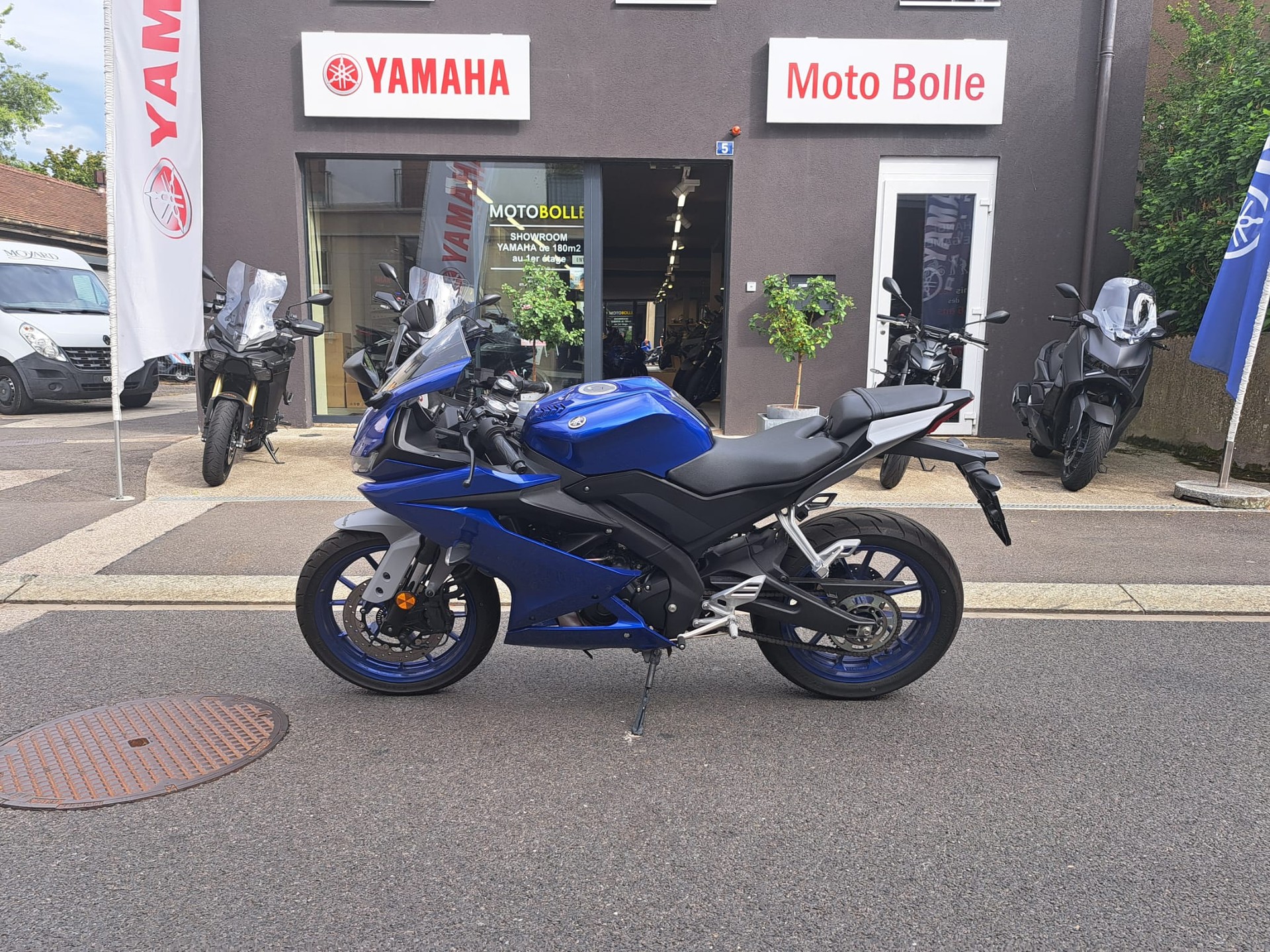 YAMAHA R 125-image-2
